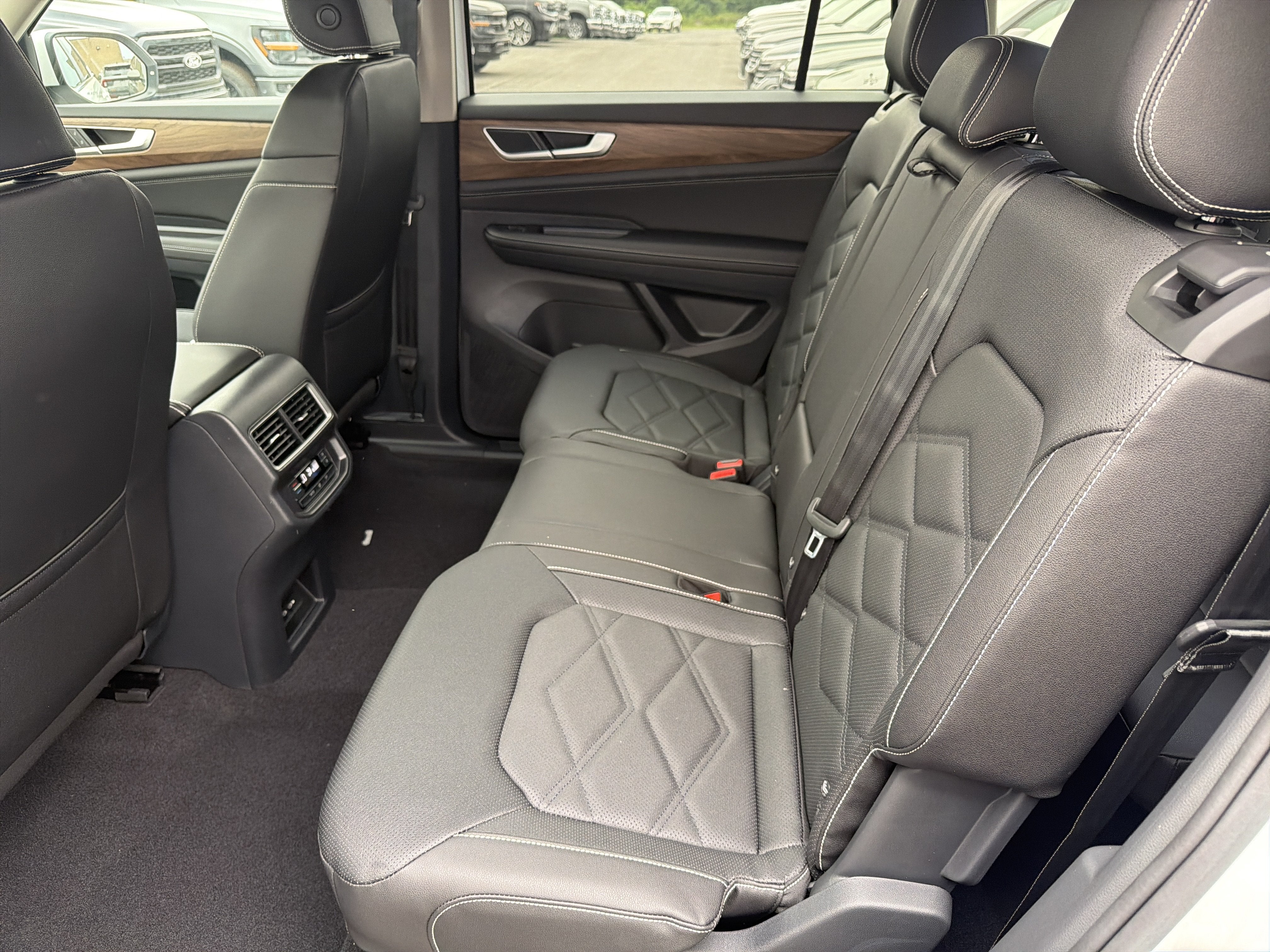 2026 Volkswagen Atlas 2.0T SE 4MOTION