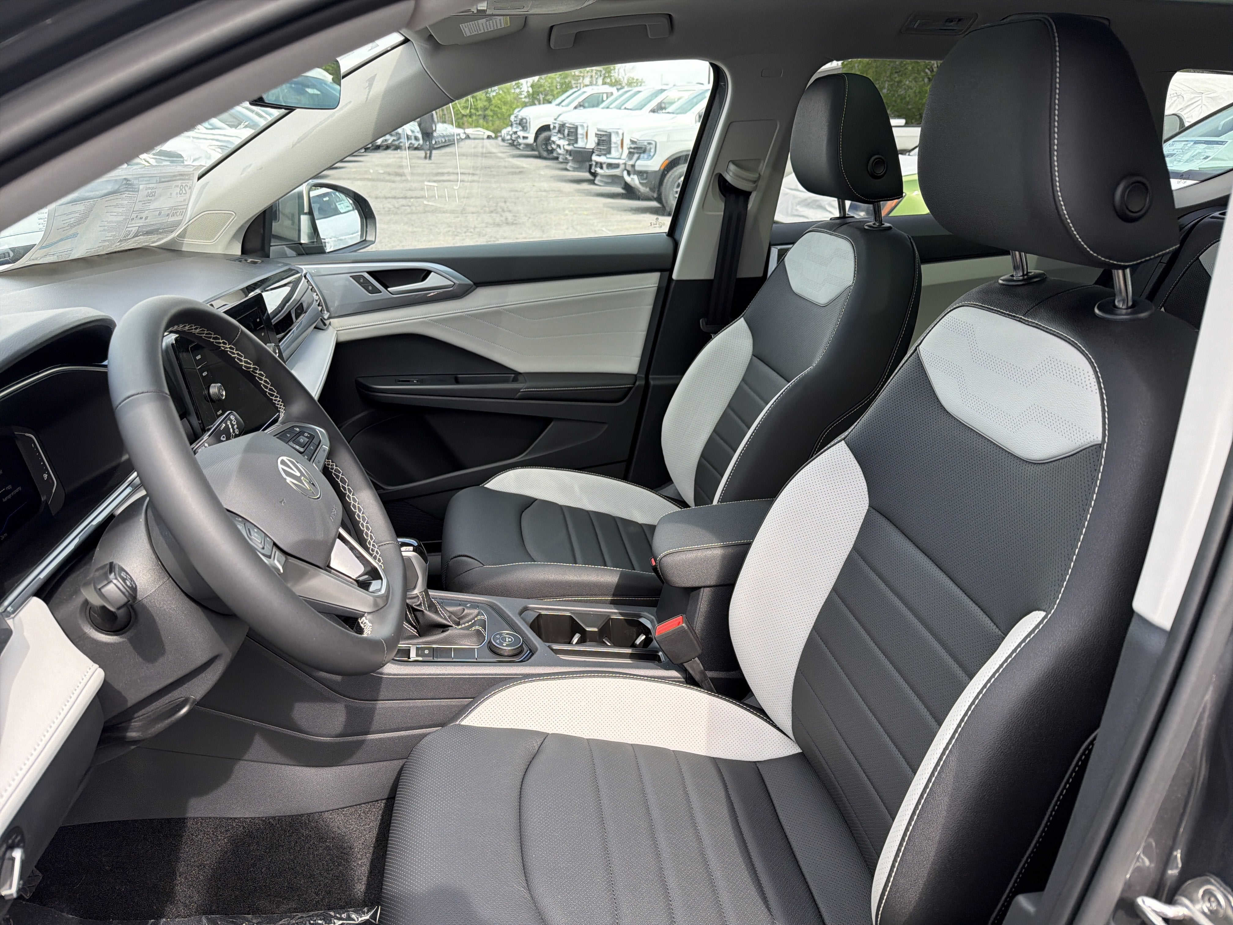 2026 Volkswagen Taos SEL 4MOTION