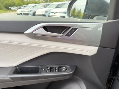 2026 Volkswagen Taos SEL 4MOTION