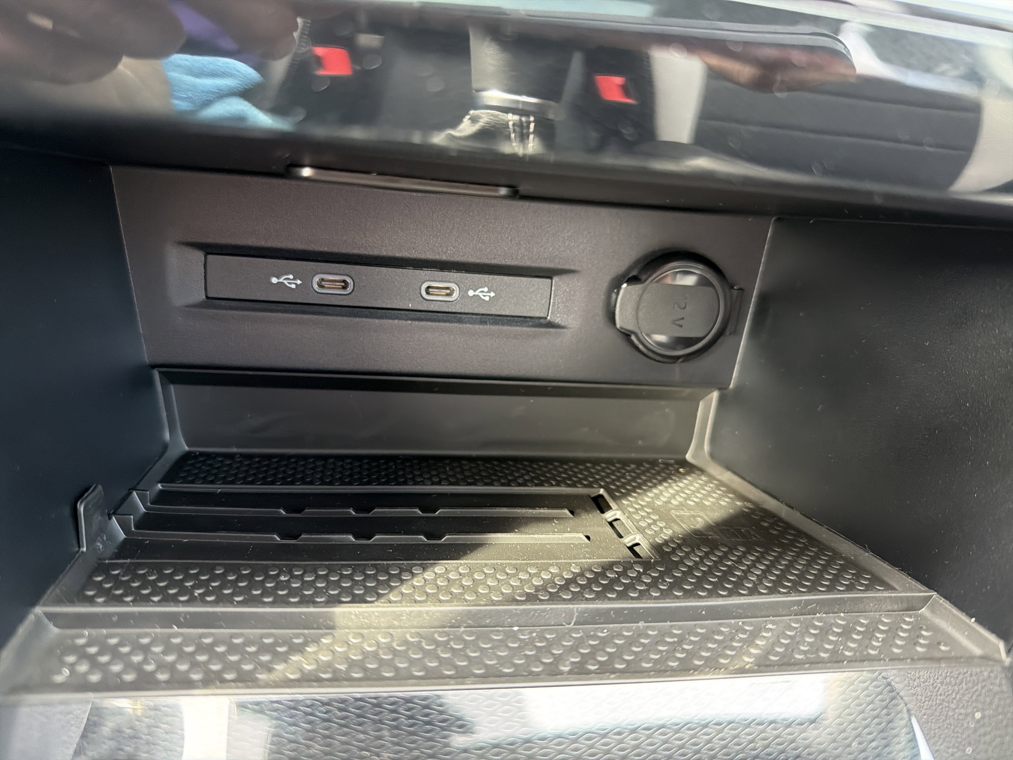 2026 Volkswagen Taos SEL 4MOTION