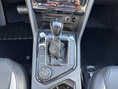 2025 Volkswagen Taos SEL 4MOTION