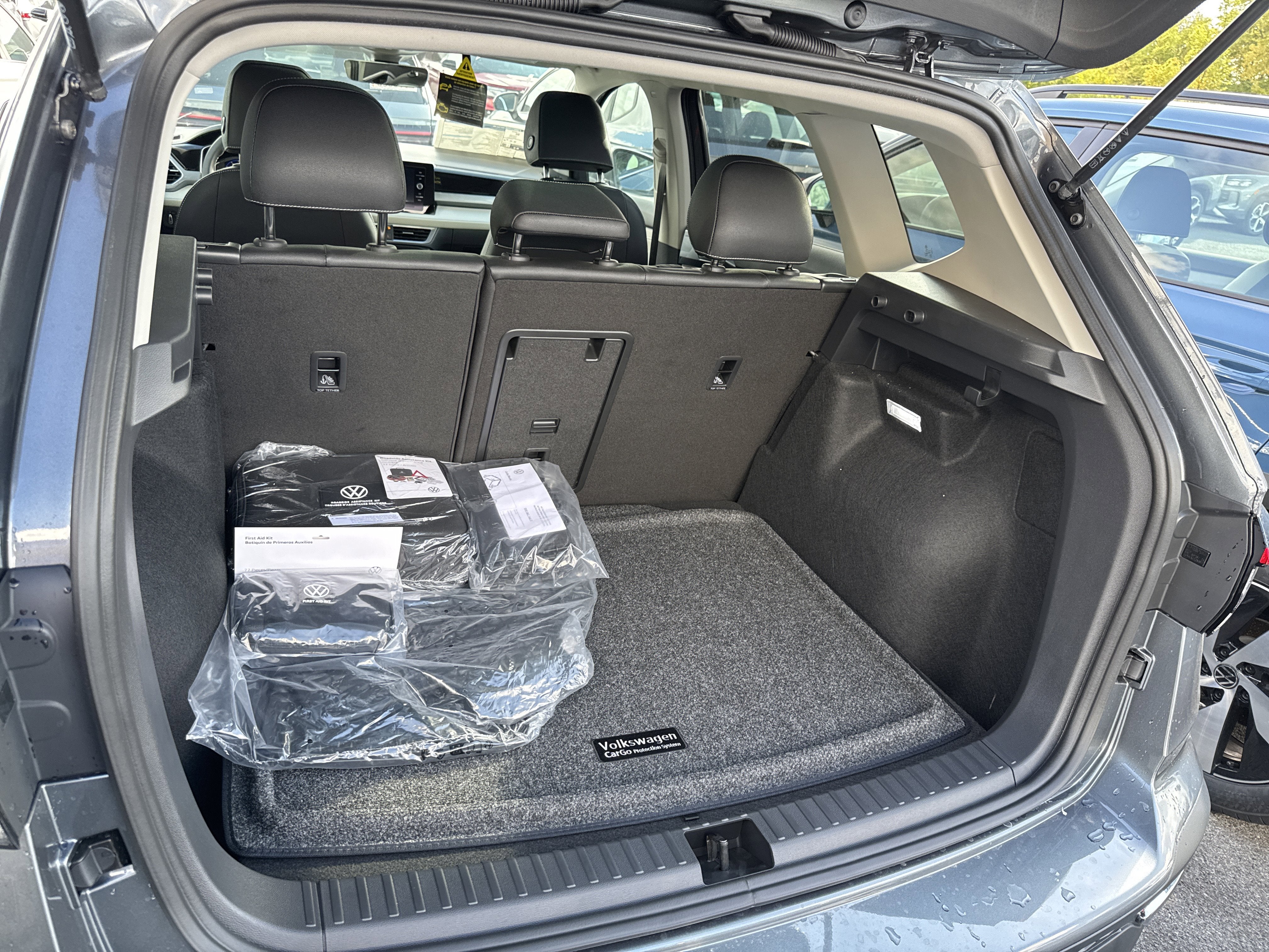 2025 Volkswagen Taos SEL 4MOTION