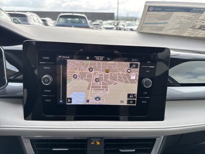 2025 Volkswagen Taos SEL 4MOTION