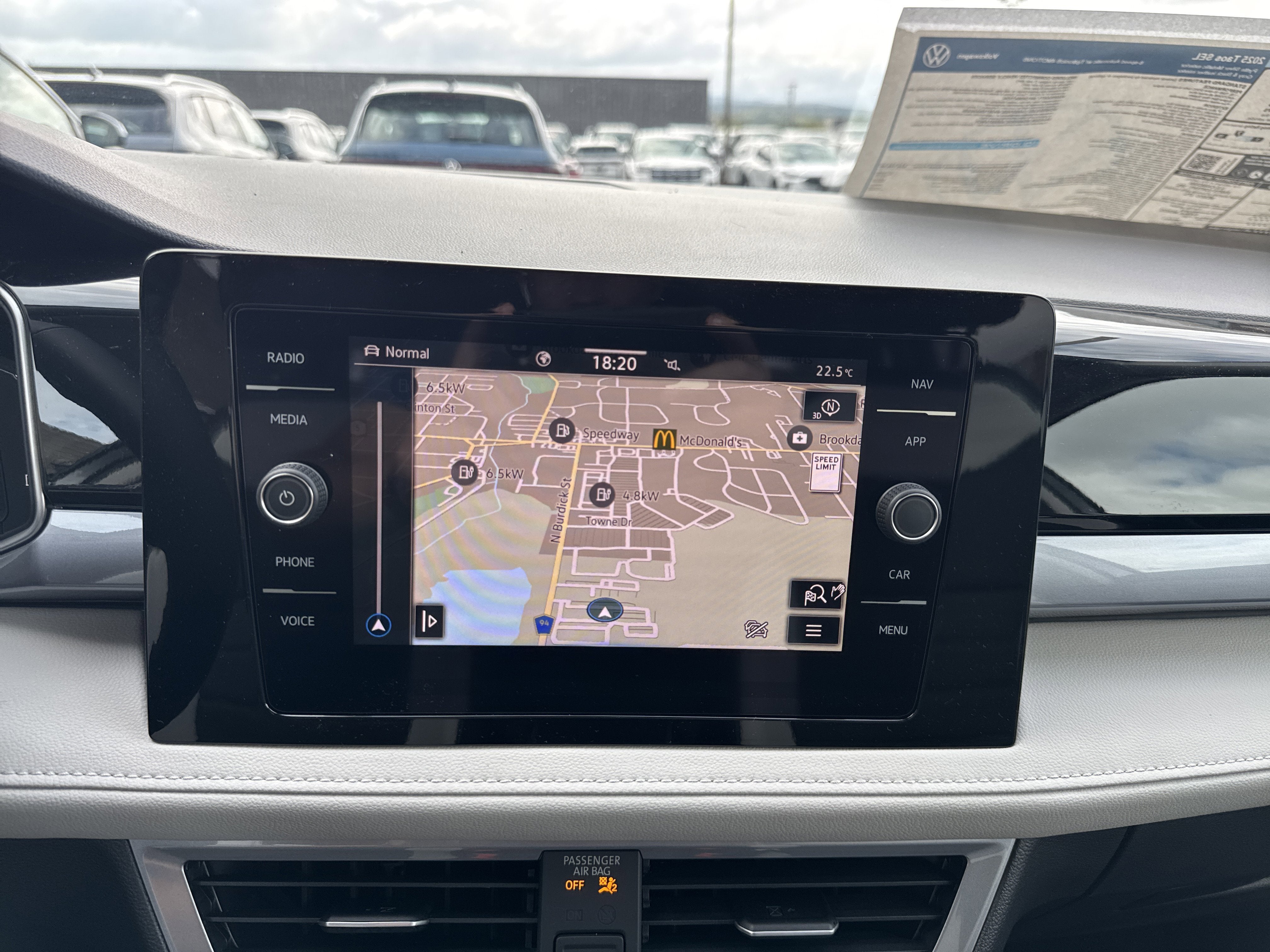 2025 Volkswagen Taos SEL 4MOTION