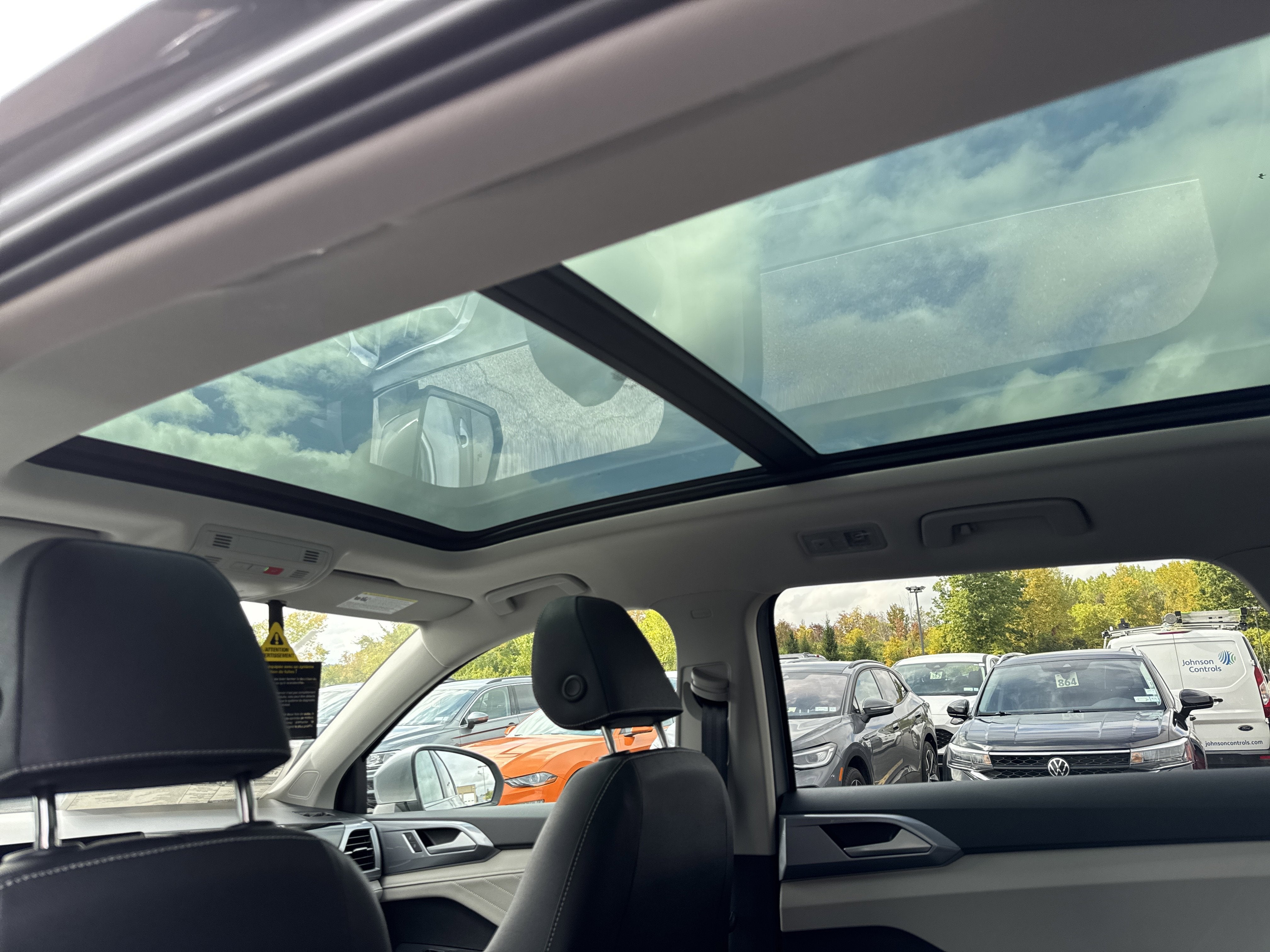 2025 Volkswagen Taos SEL 4MOTION