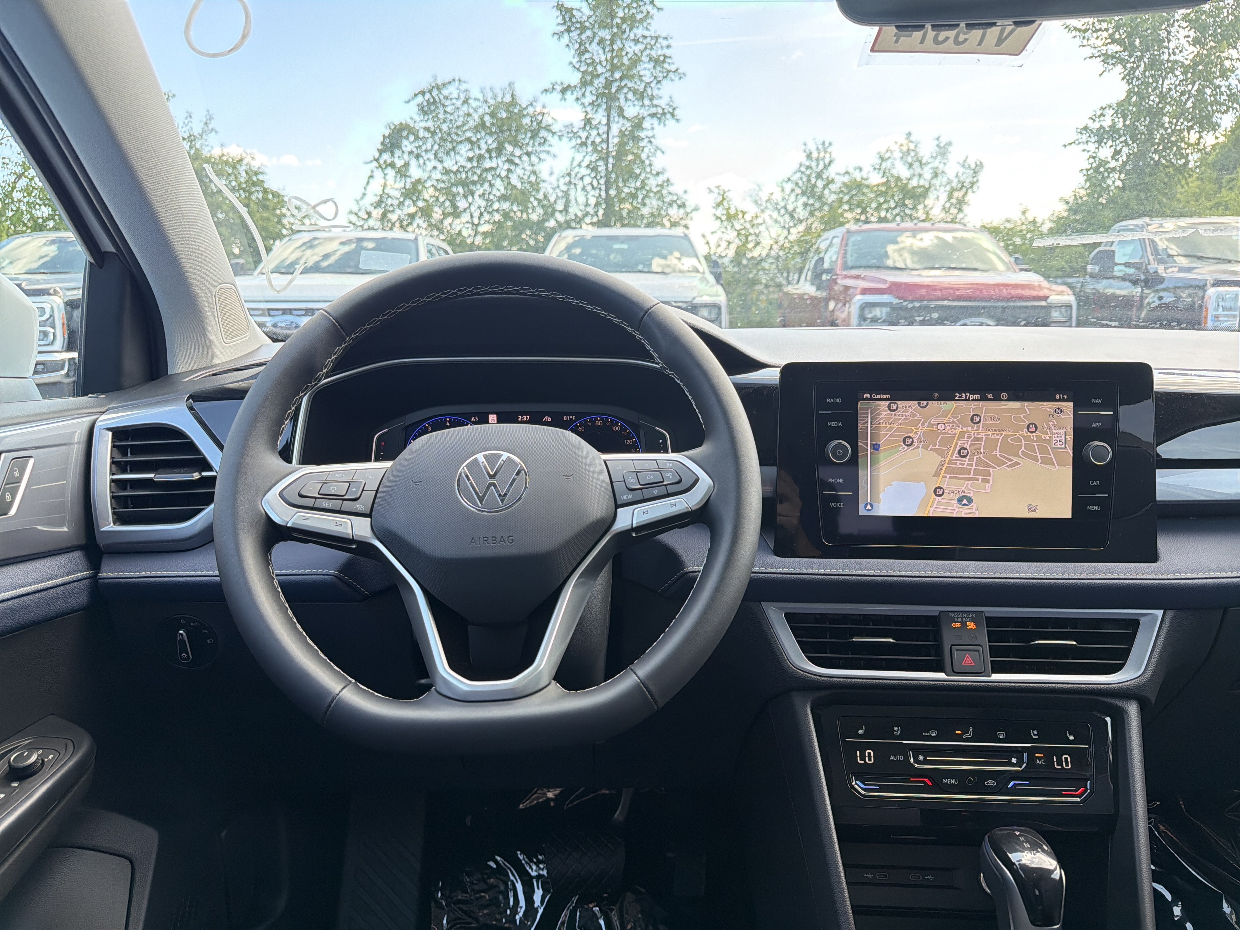 2026 Volkswagen Taos SEL 4MOTION