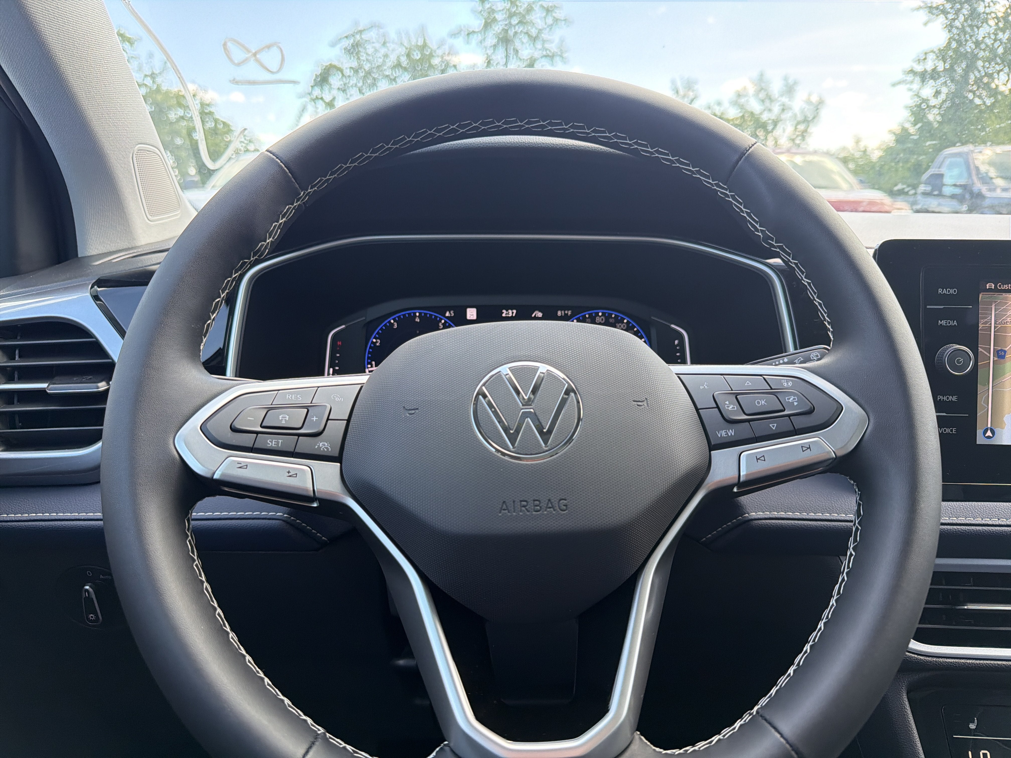 2026 Volkswagen Taos SEL 4MOTION
