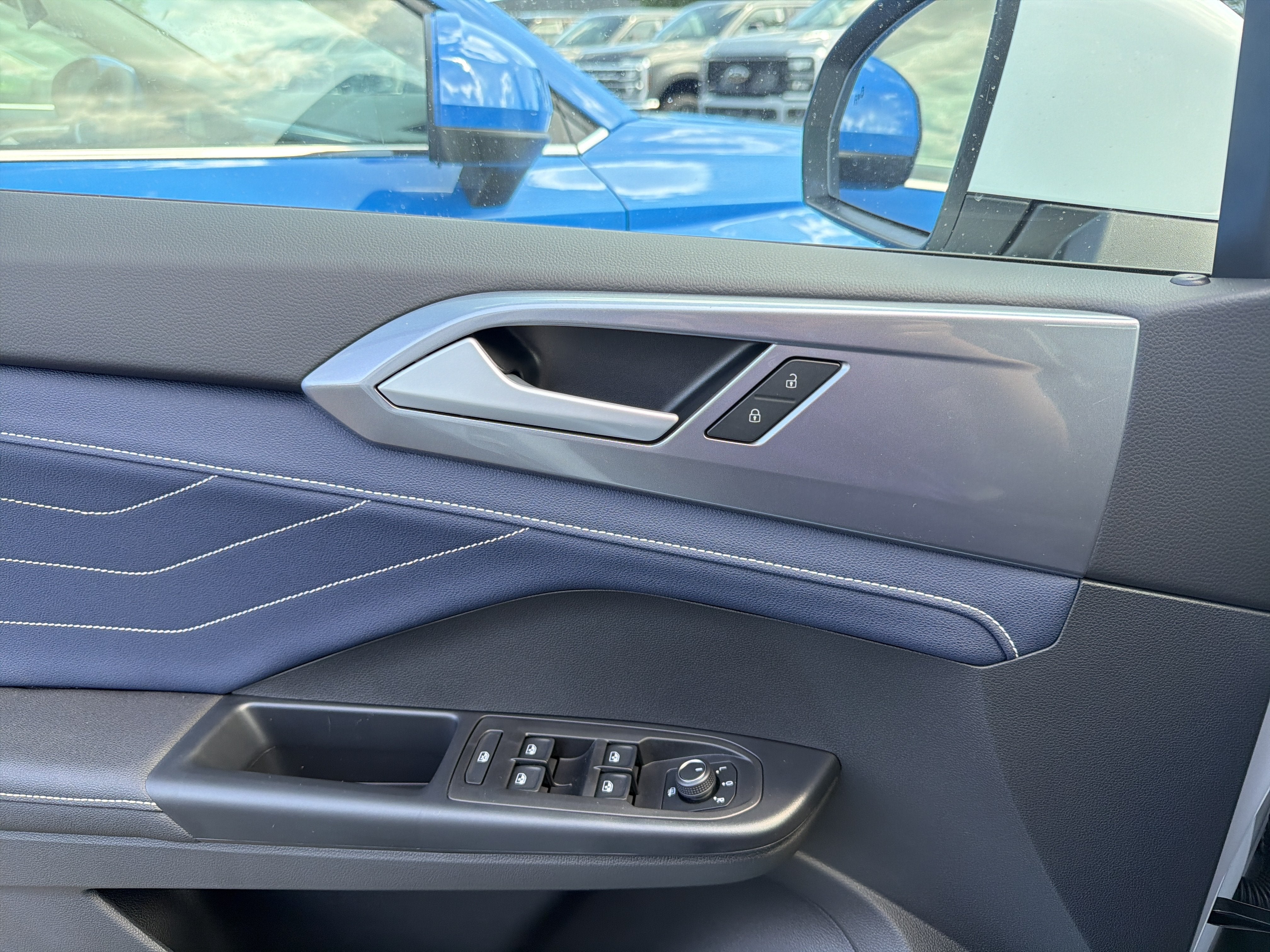 2026 Volkswagen Taos SEL 4MOTION