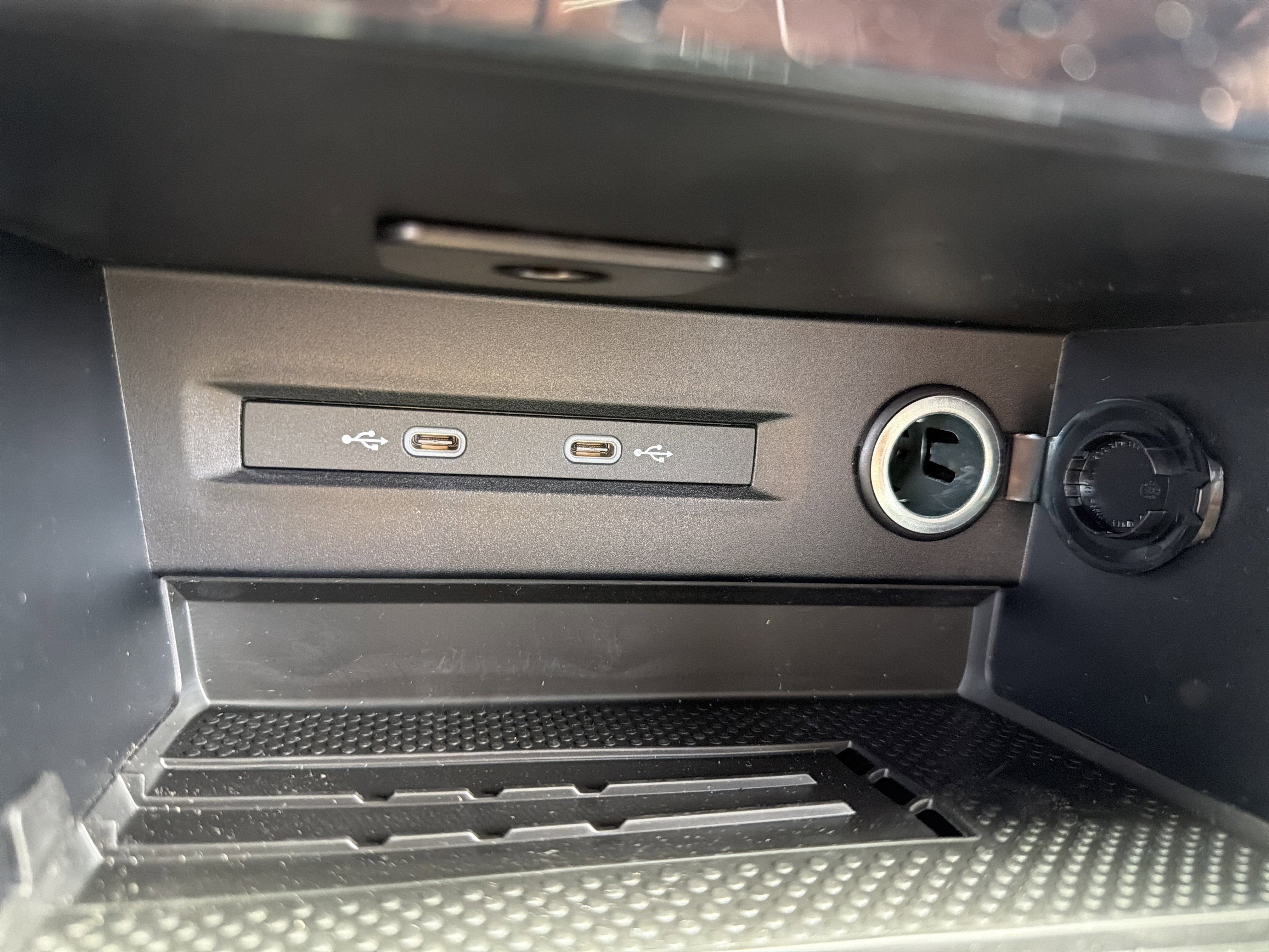 2026 Volkswagen Taos SEL 4MOTION