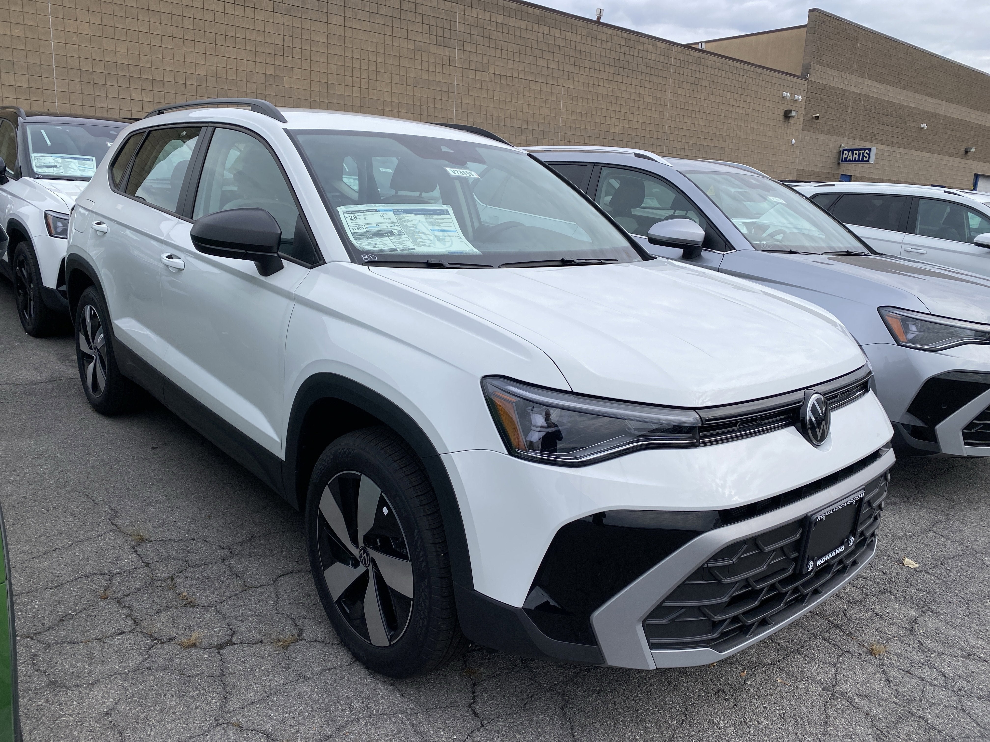 2025 Volkswagen Taos S 4MOTION