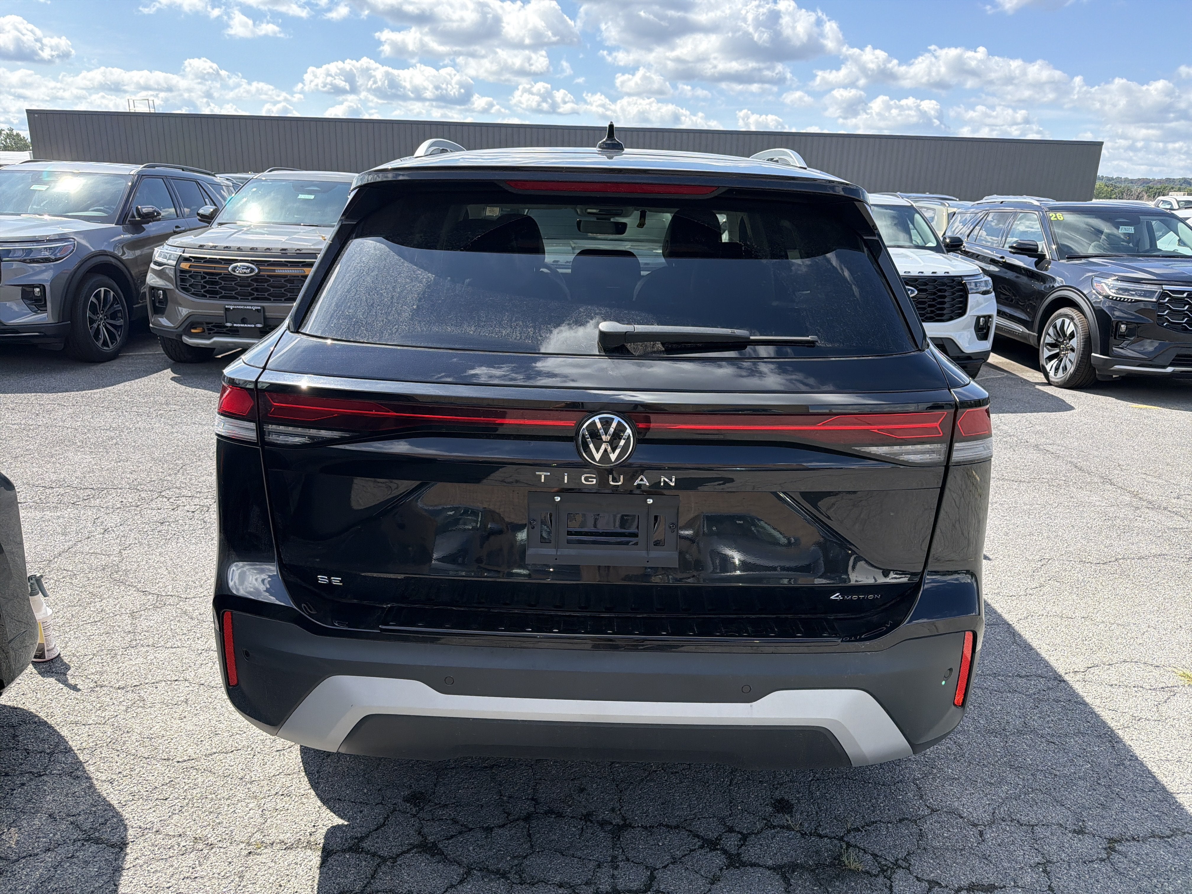 2026 Volkswagen Tiguan SE 4MOTION