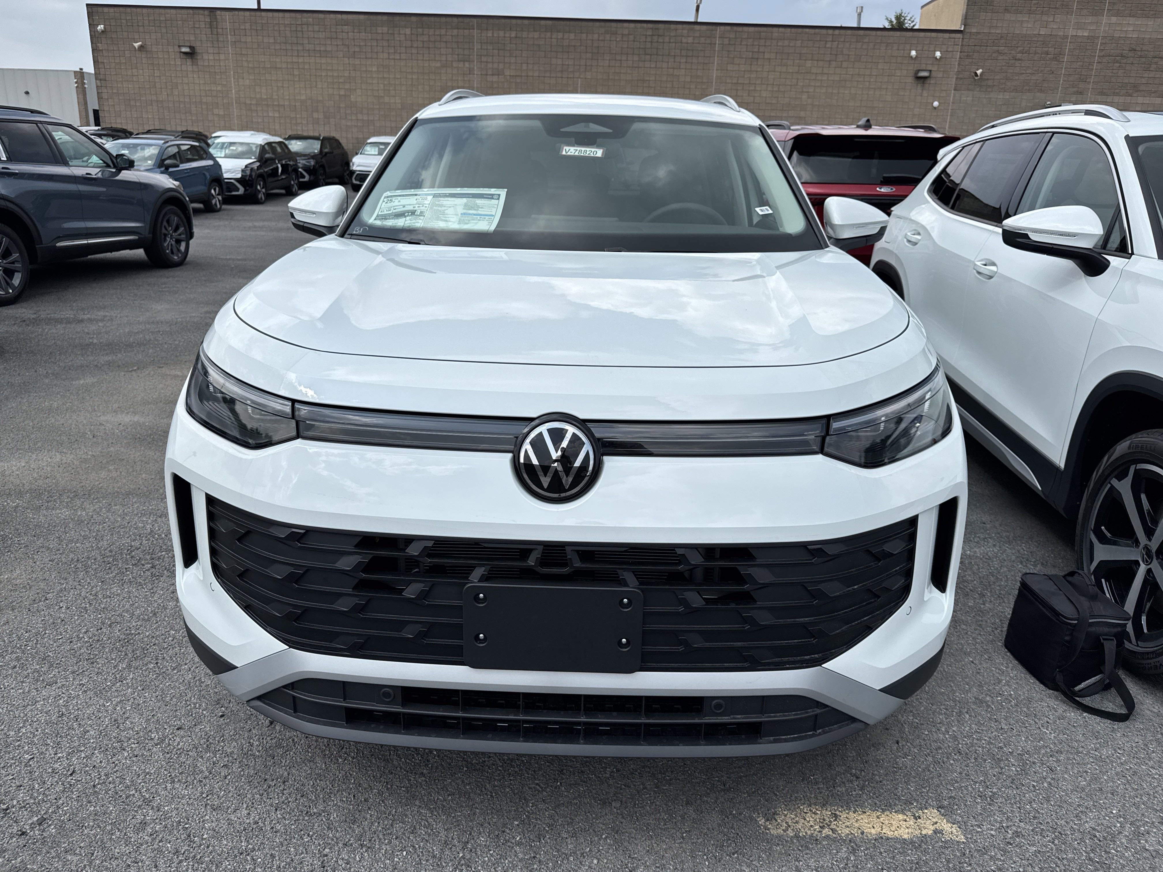 2025 Volkswagen Tiguan 2.0T SE 4MOTION