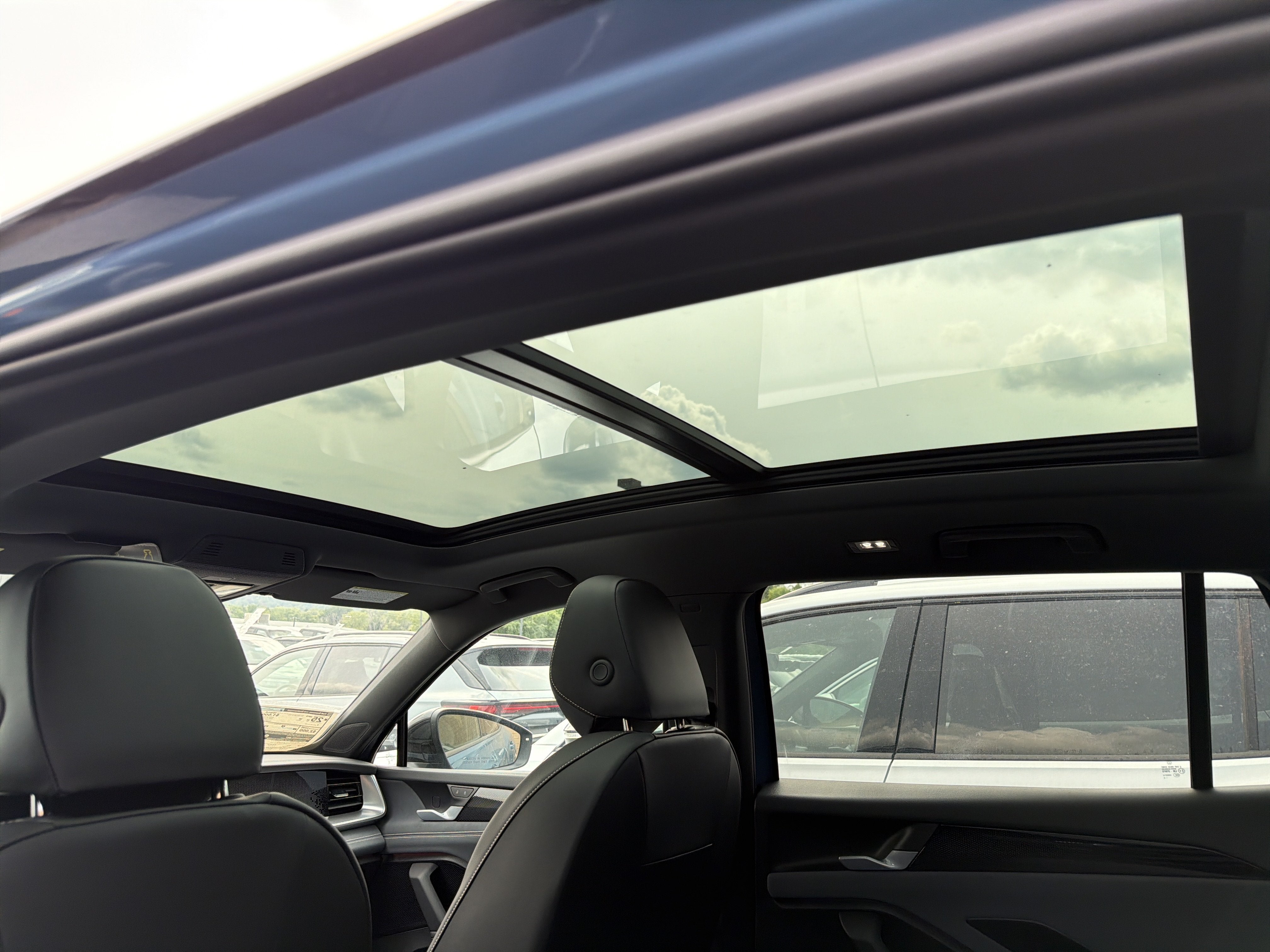 2026 Volkswagen Tiguan SE R-Line Black 4MOTION