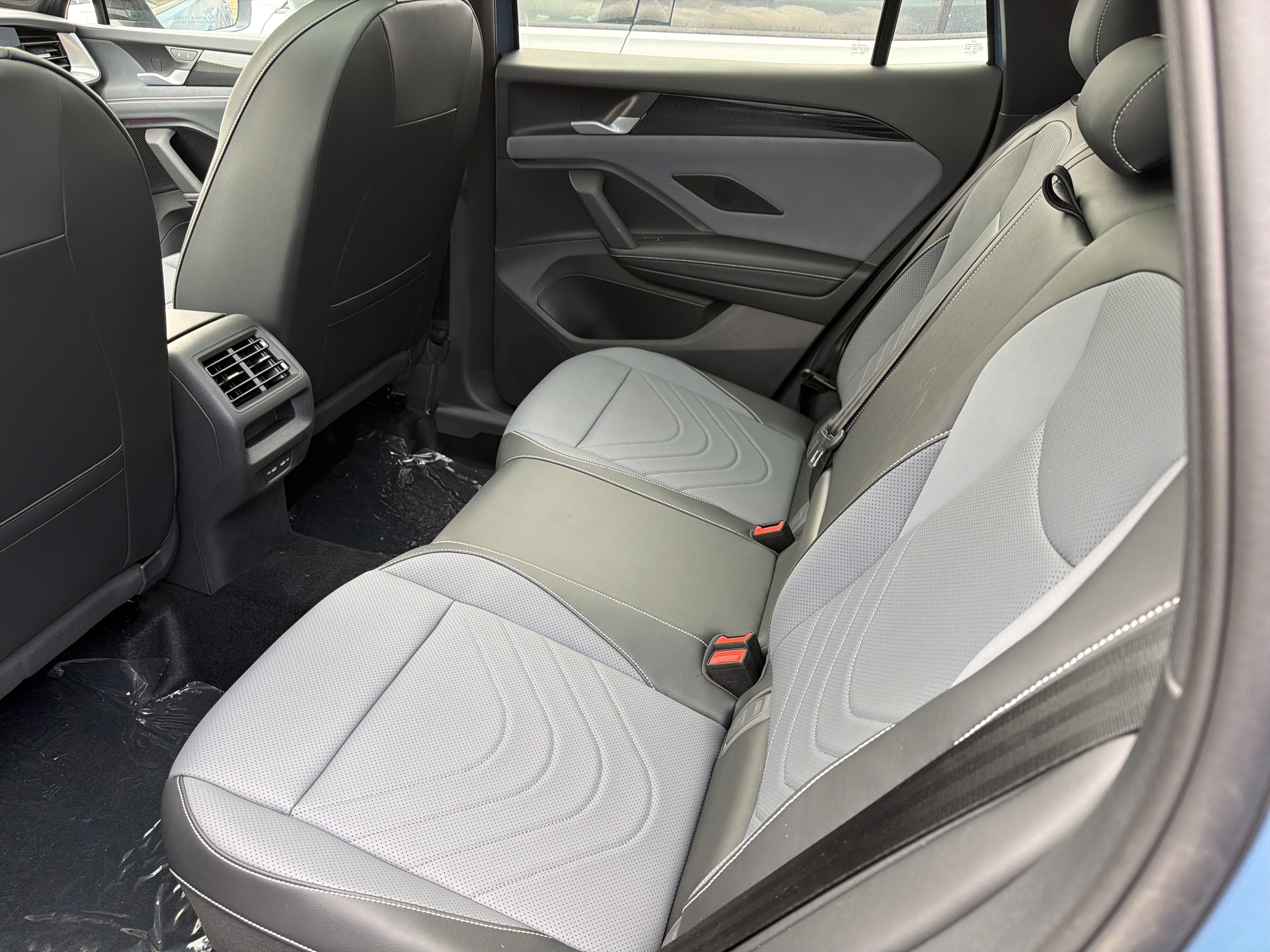 2026 Volkswagen Tiguan SE R-Line Black 4MOTION