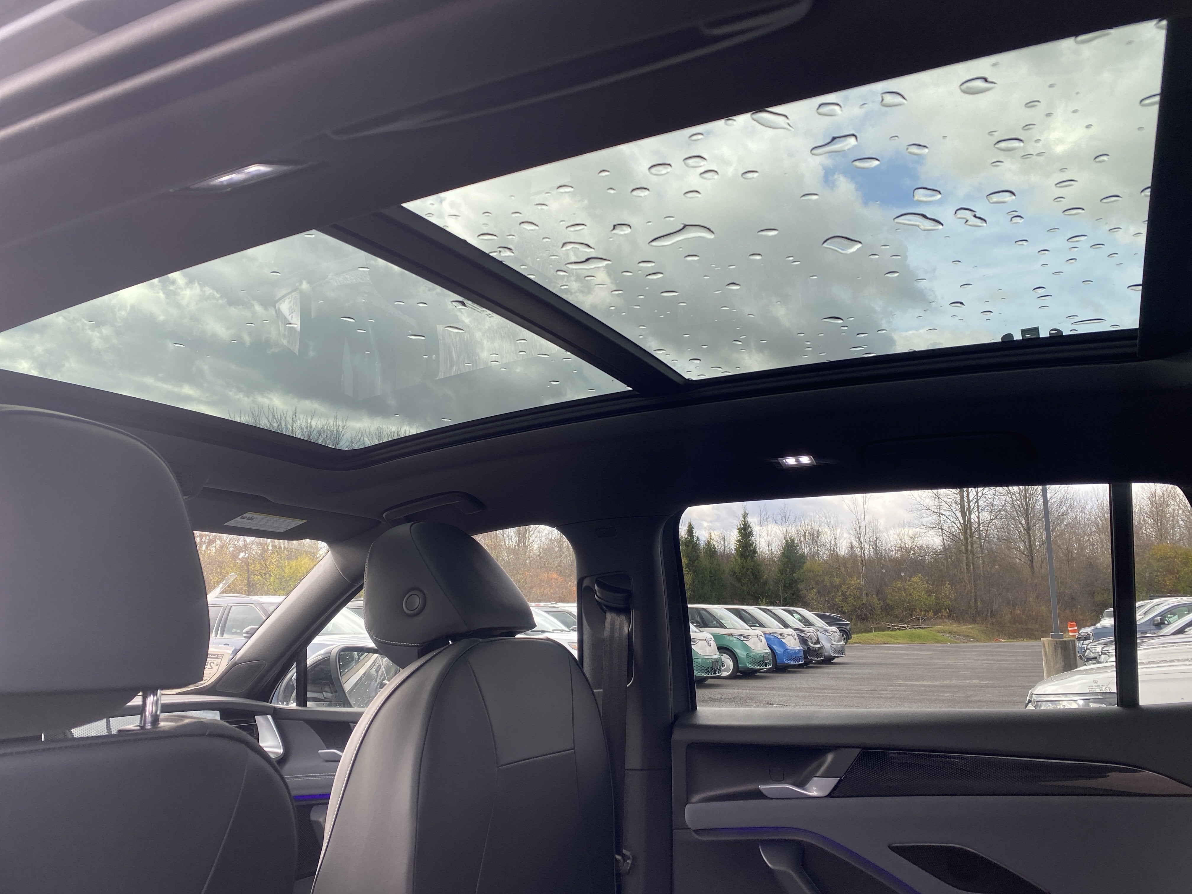 2026 Volkswagen Tiguan 2.0T SE R-Line Black 4MOTION