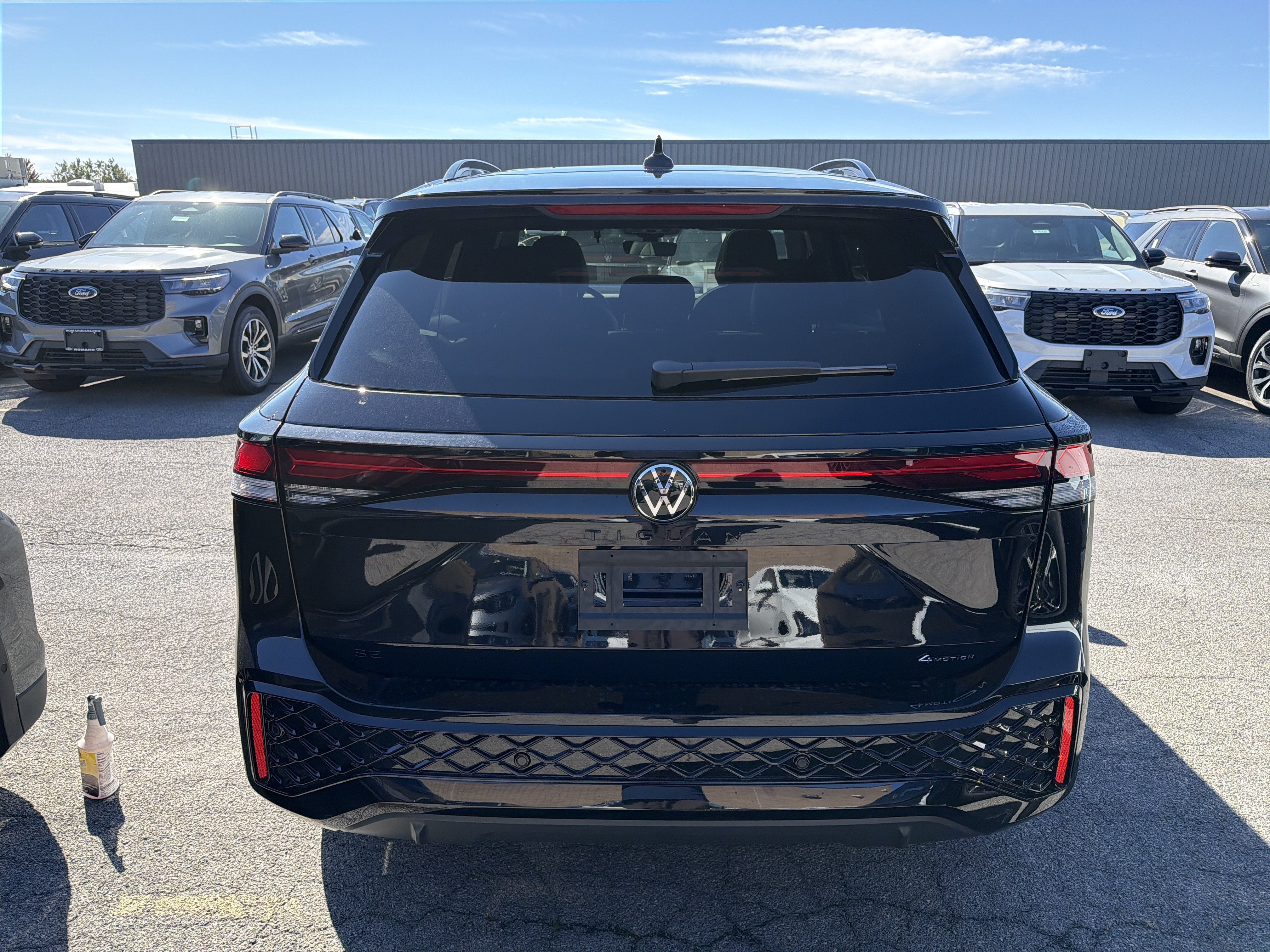 2026 Volkswagen Tiguan SE R-Line Black 4MOTION