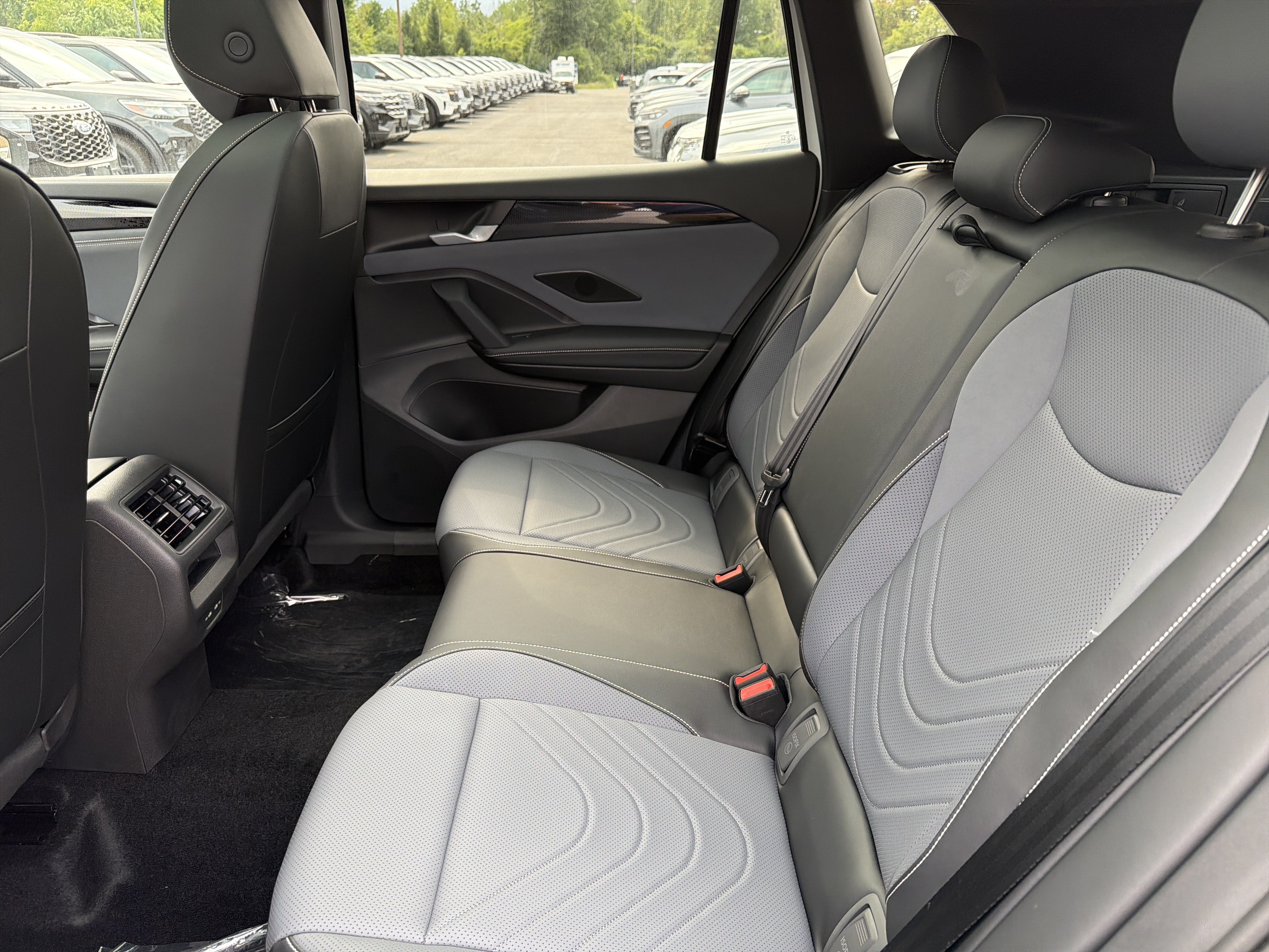 2026 Volkswagen Tiguan SE R-Line Black 4MOTION