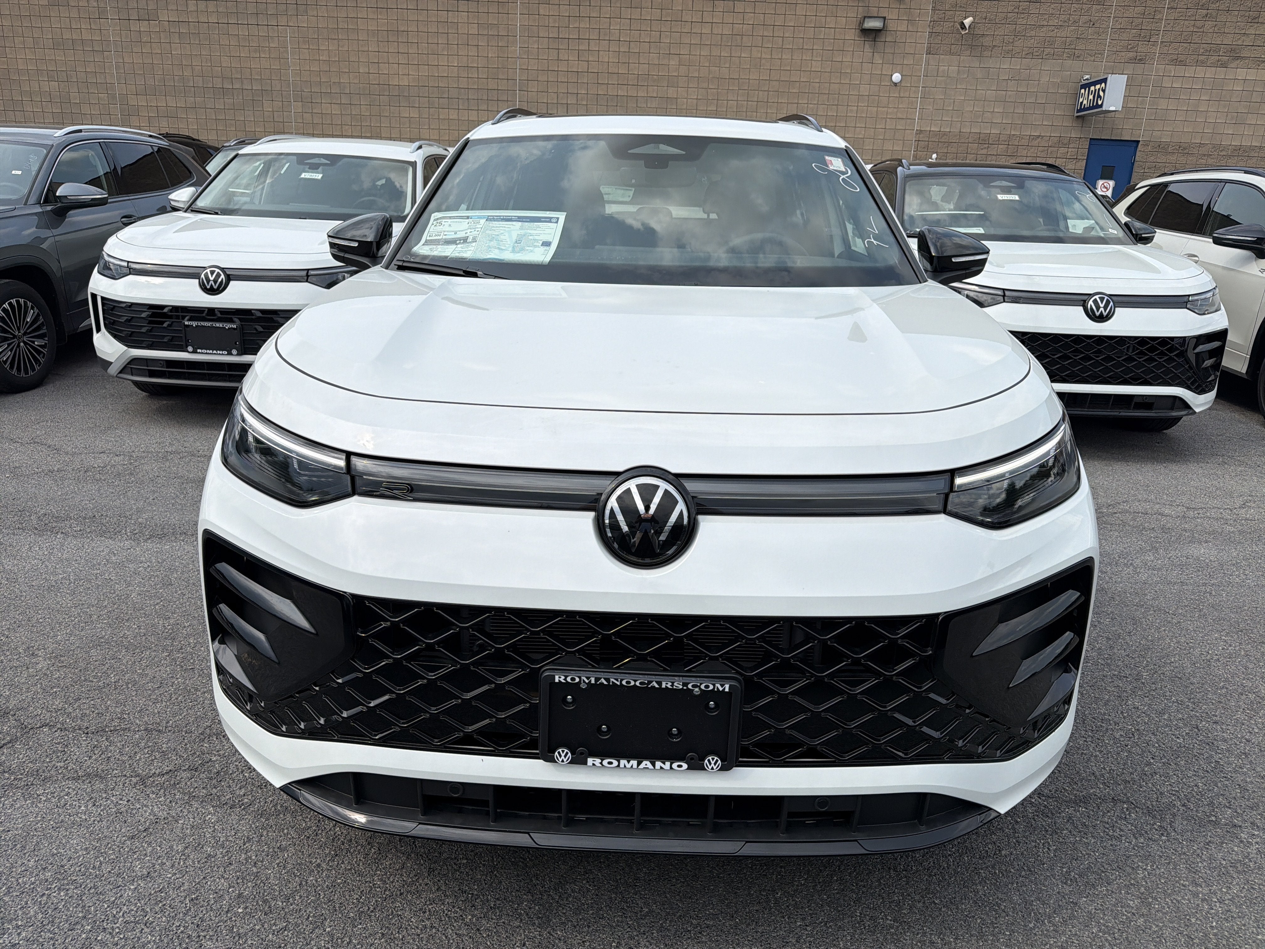 2026 Volkswagen Tiguan SE R-Line Black 4MOTION