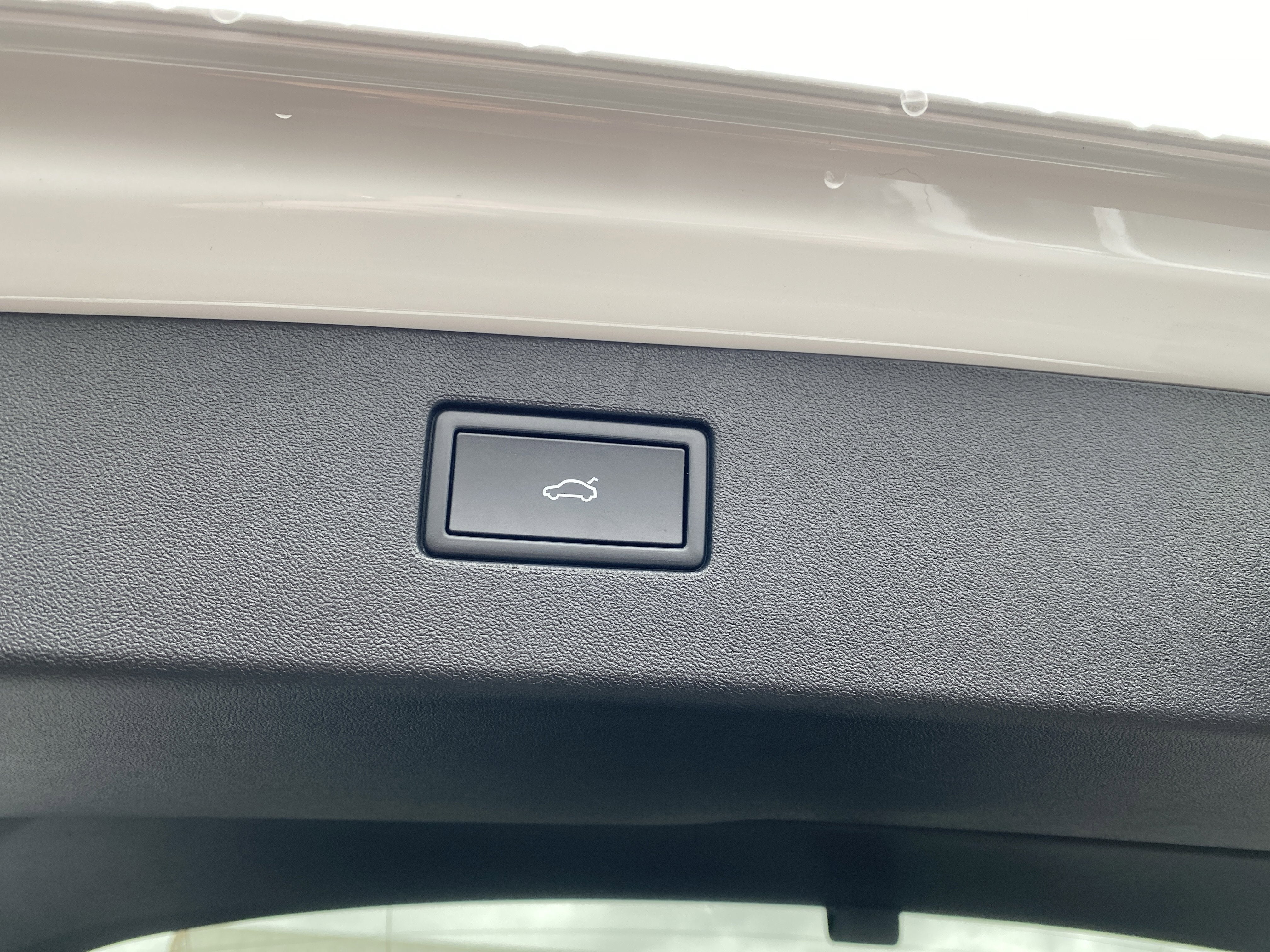 2025 Volkswagen Tiguan 2.0T SE R-Line Black 4MOTION