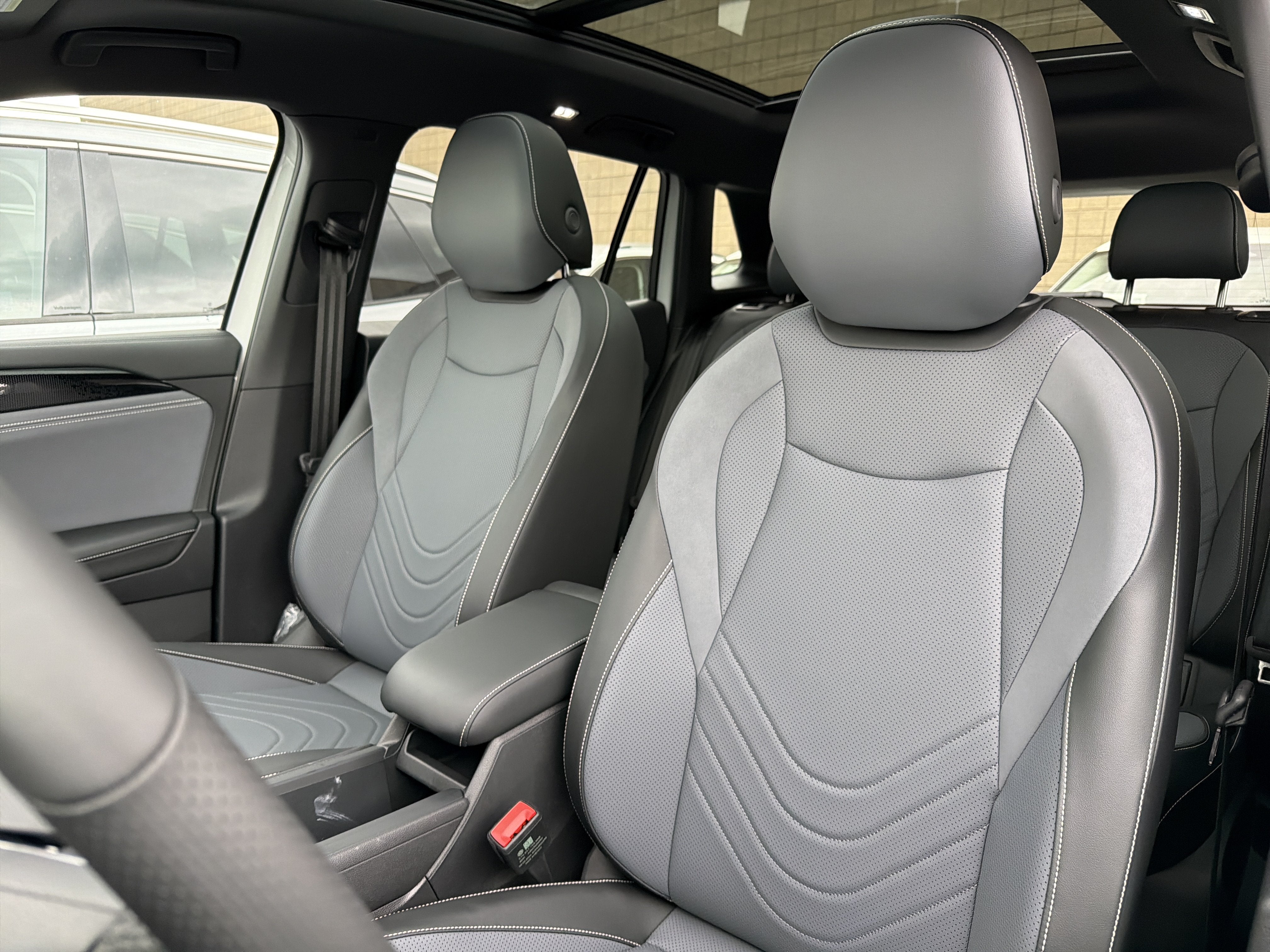 2026 Volkswagen Tiguan SE R-Line Black 4MOTION
