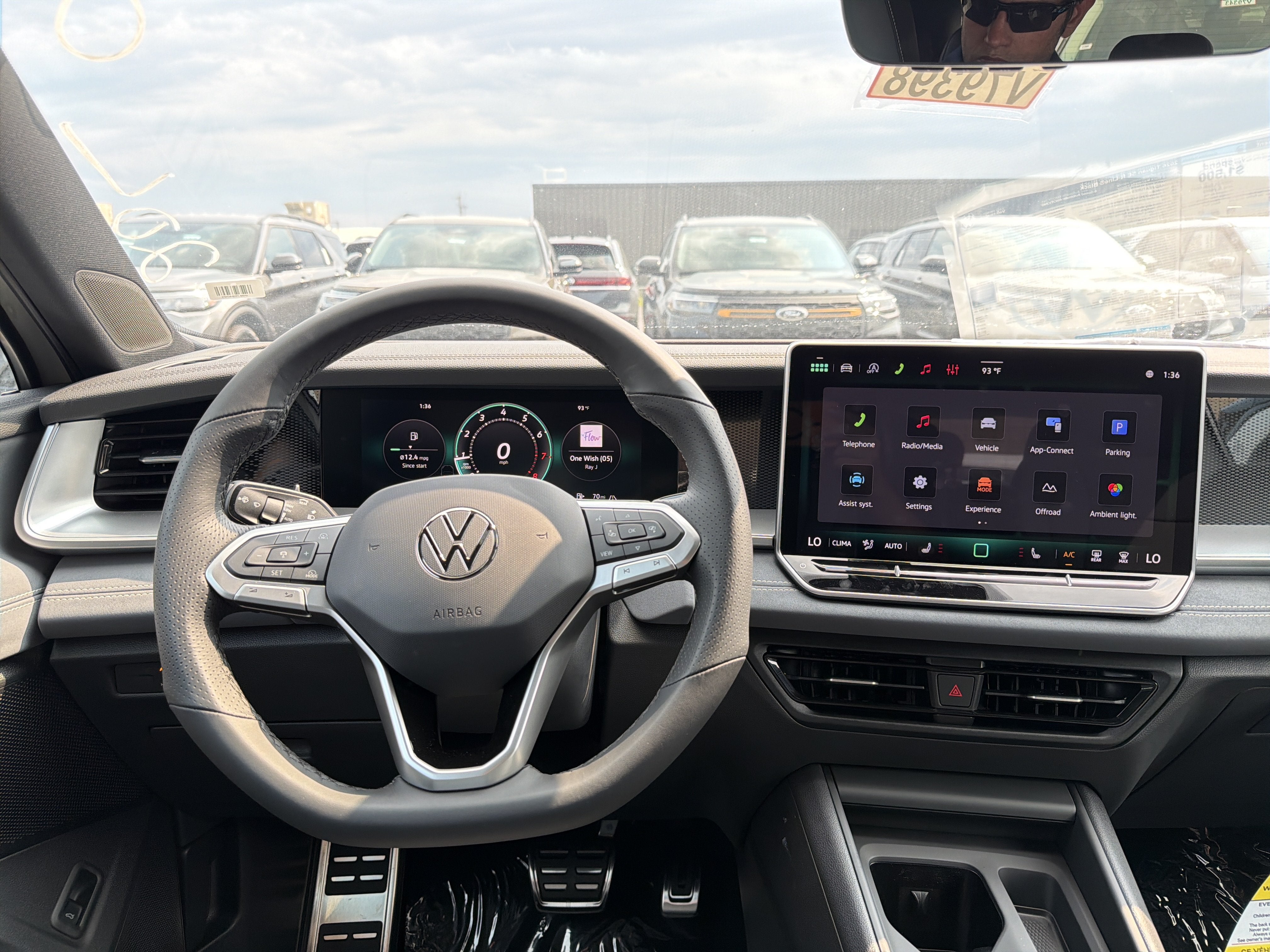 2026 Volkswagen Tiguan SE R-Line Black 4MOTION