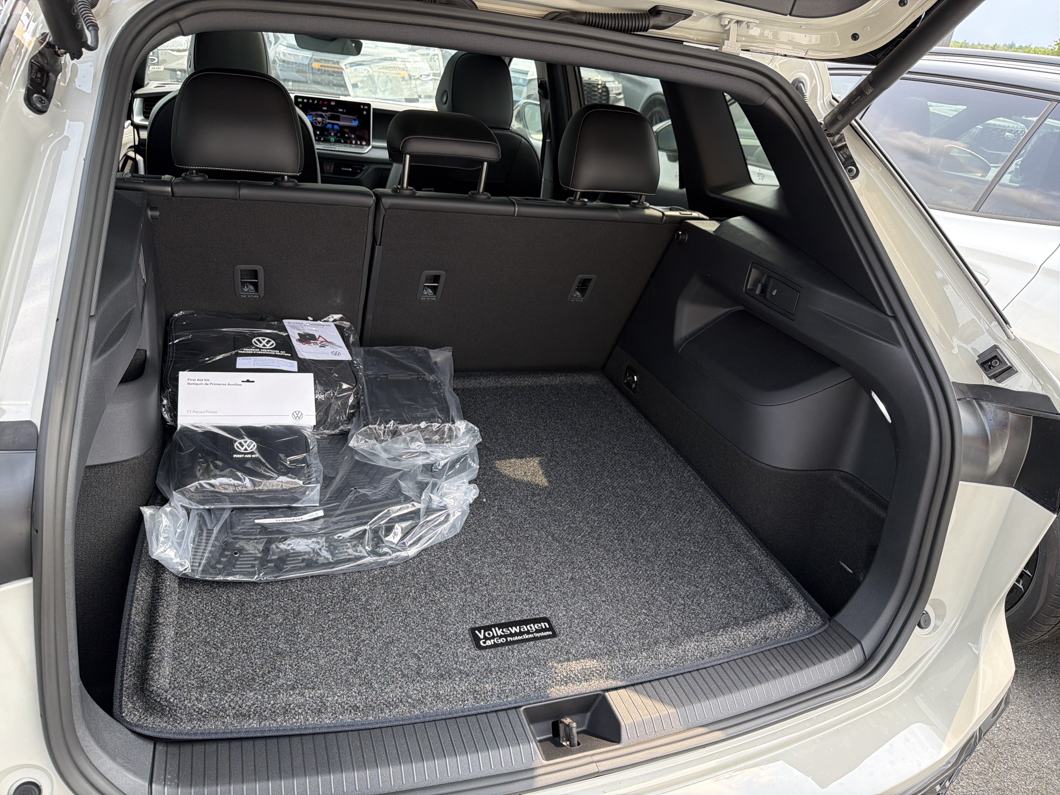 2026 Volkswagen Tiguan SE R-Line Black 4MOTION