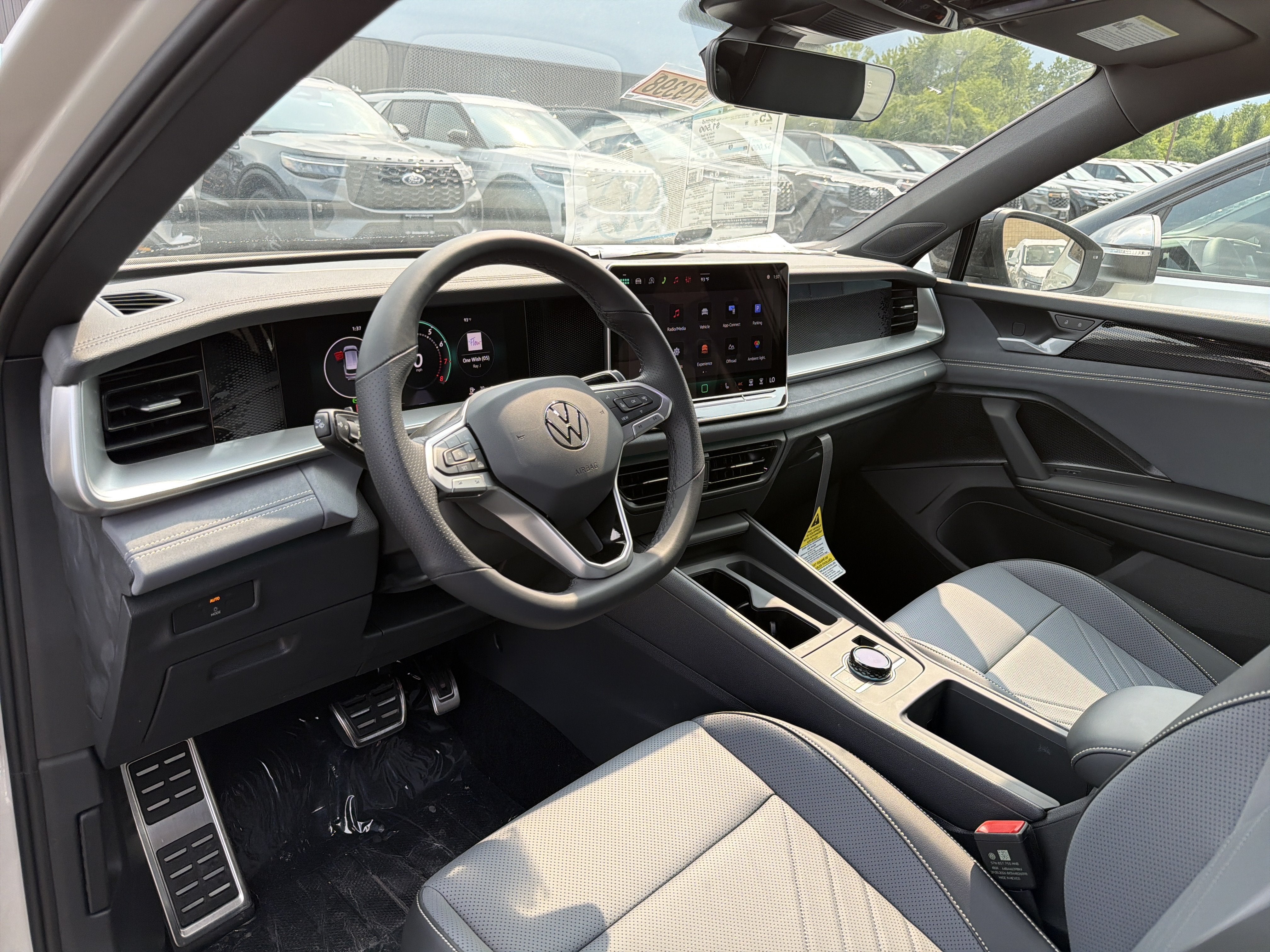 2026 Volkswagen Tiguan SE R-Line Black 4MOTION