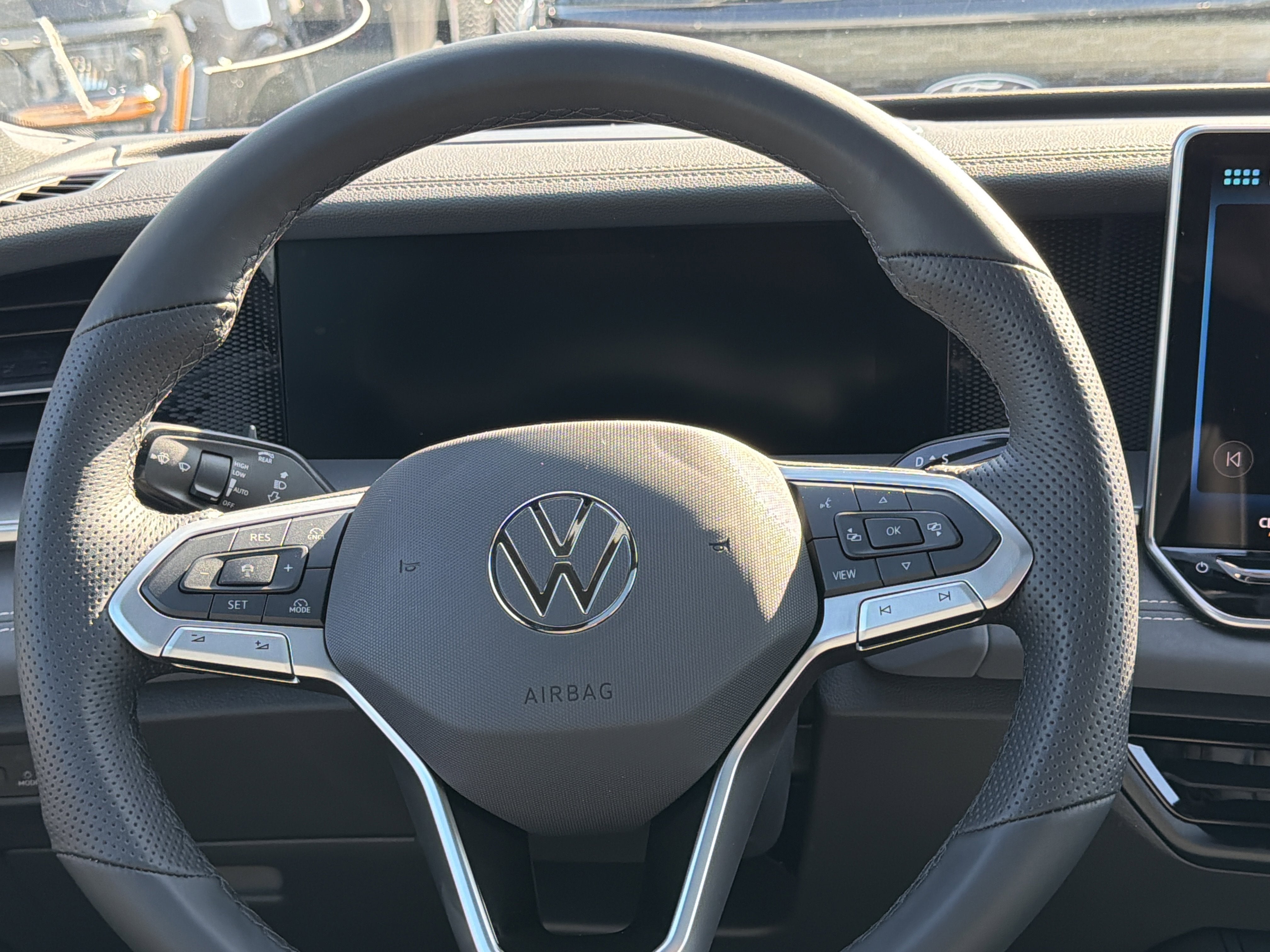 2026 Volkswagen Tiguan 2.0T SE R-Line Black 4MOTION