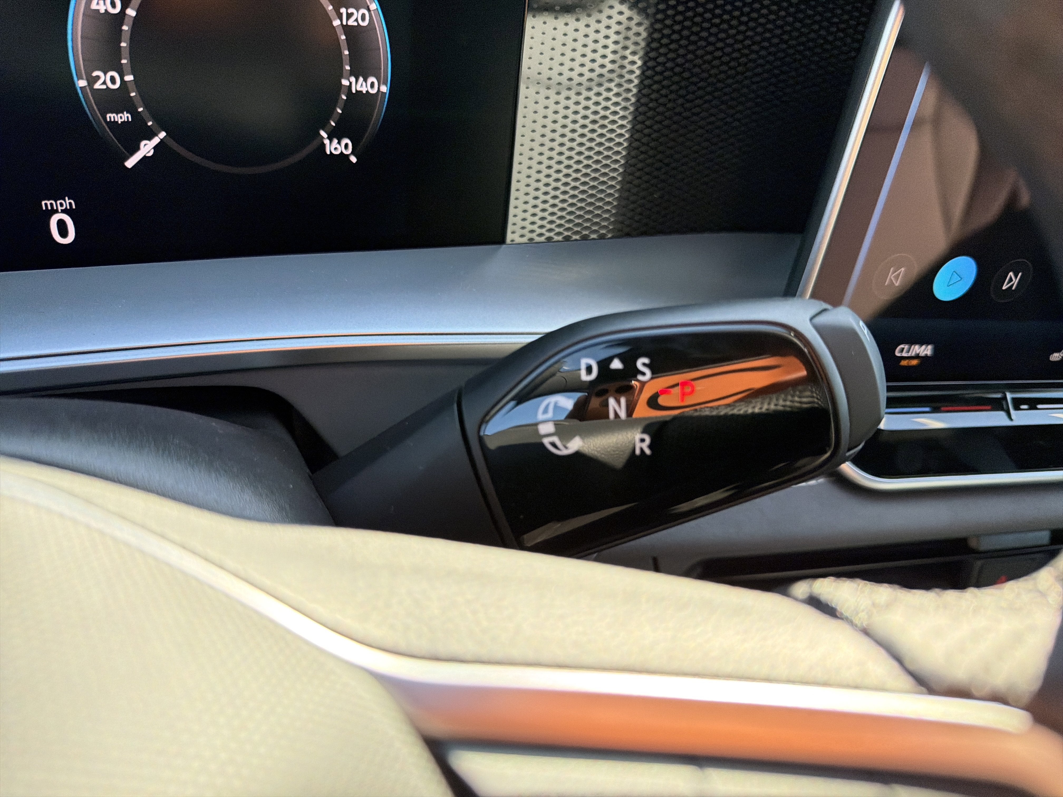 2026 Volkswagen Tiguan 2.0T SE R-Line Black 4MOTION