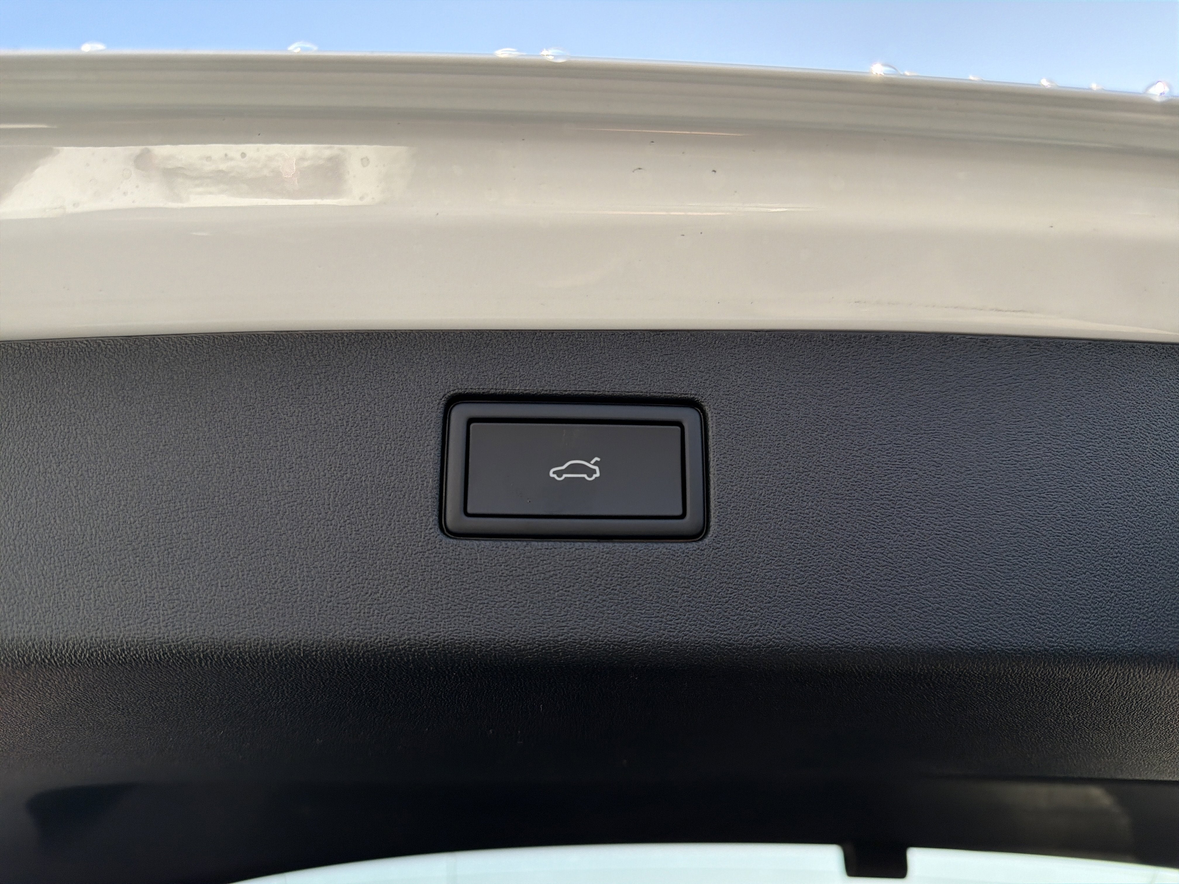 2026 Volkswagen Tiguan 2.0T SE R-Line Black 4MOTION