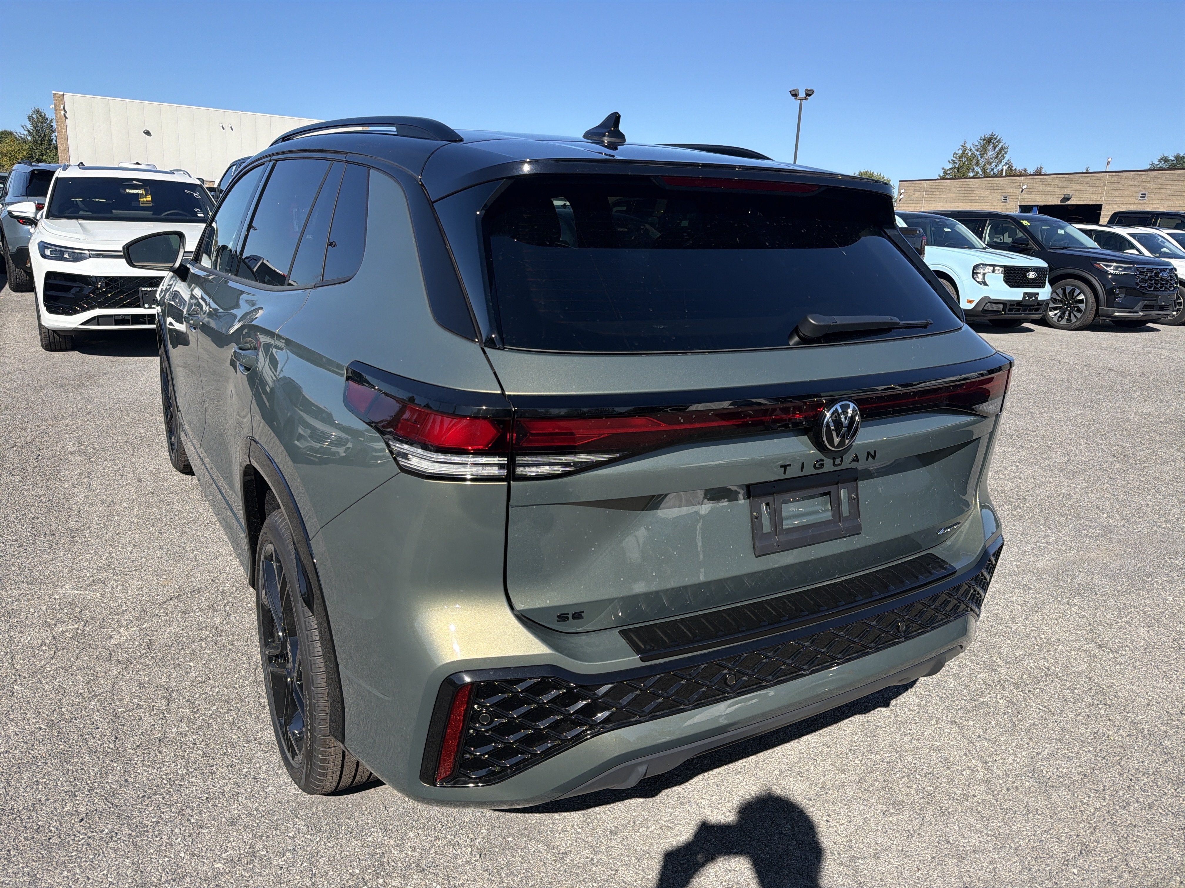 2026 Volkswagen Tiguan SE R-Line Black 4MOTION