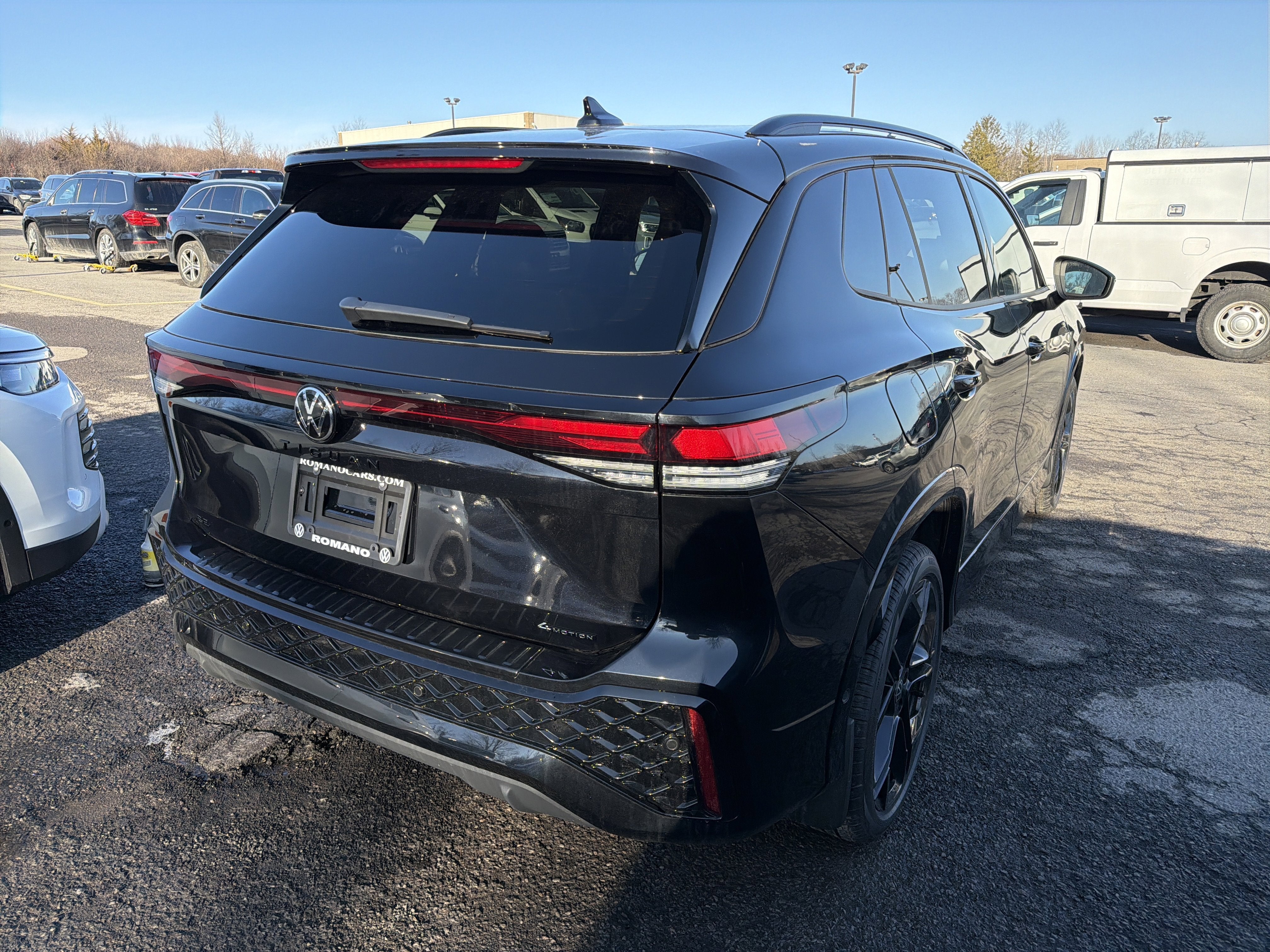 2026 Volkswagen Tiguan SE R-Line Black 4MOTION