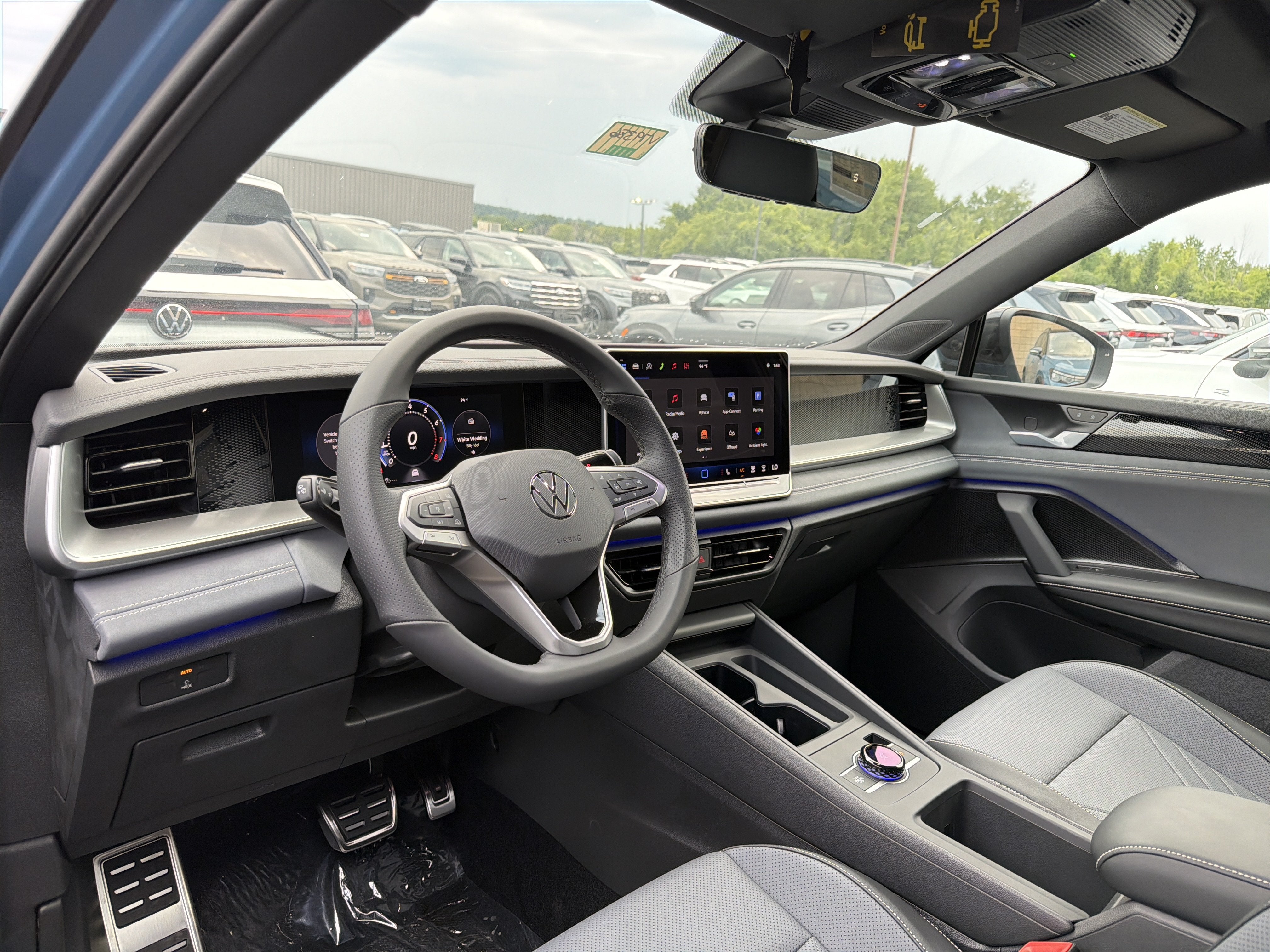 2026 Volkswagen Tiguan SE R-Line Black 4MOTION