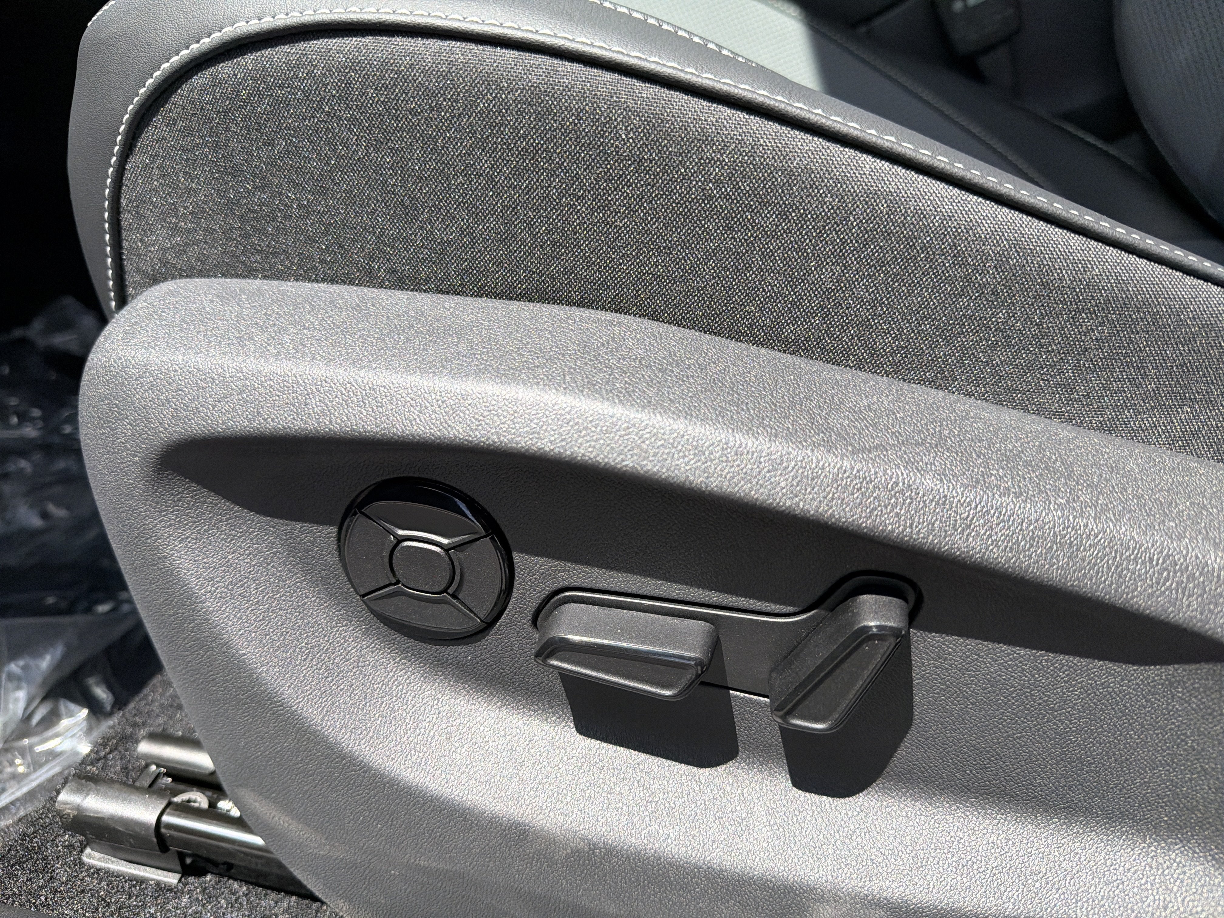 2026 Volkswagen Tiguan SE R-Line Black 4MOTION