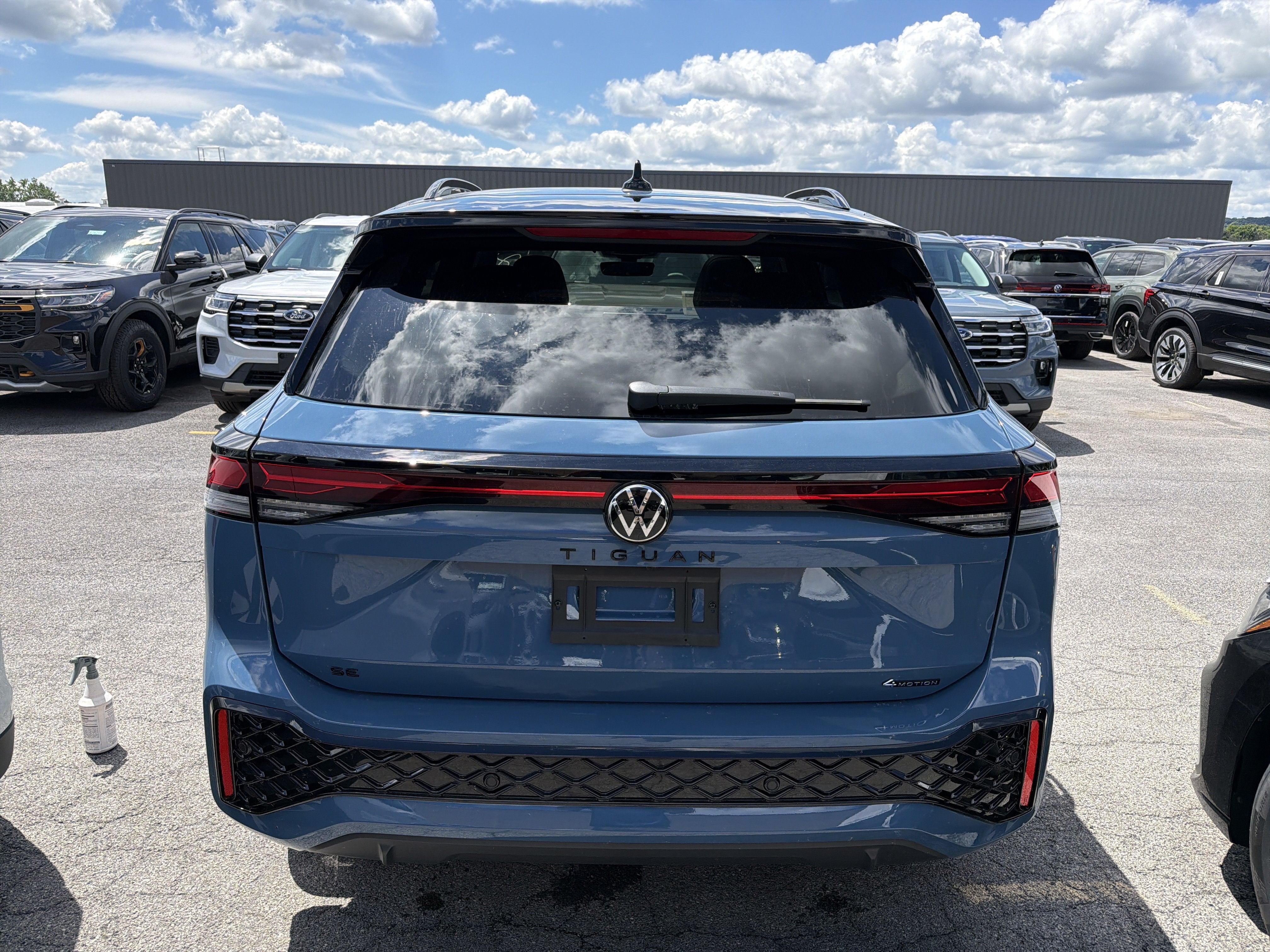 2026 Volkswagen Tiguan SE R-Line Black 4MOTION