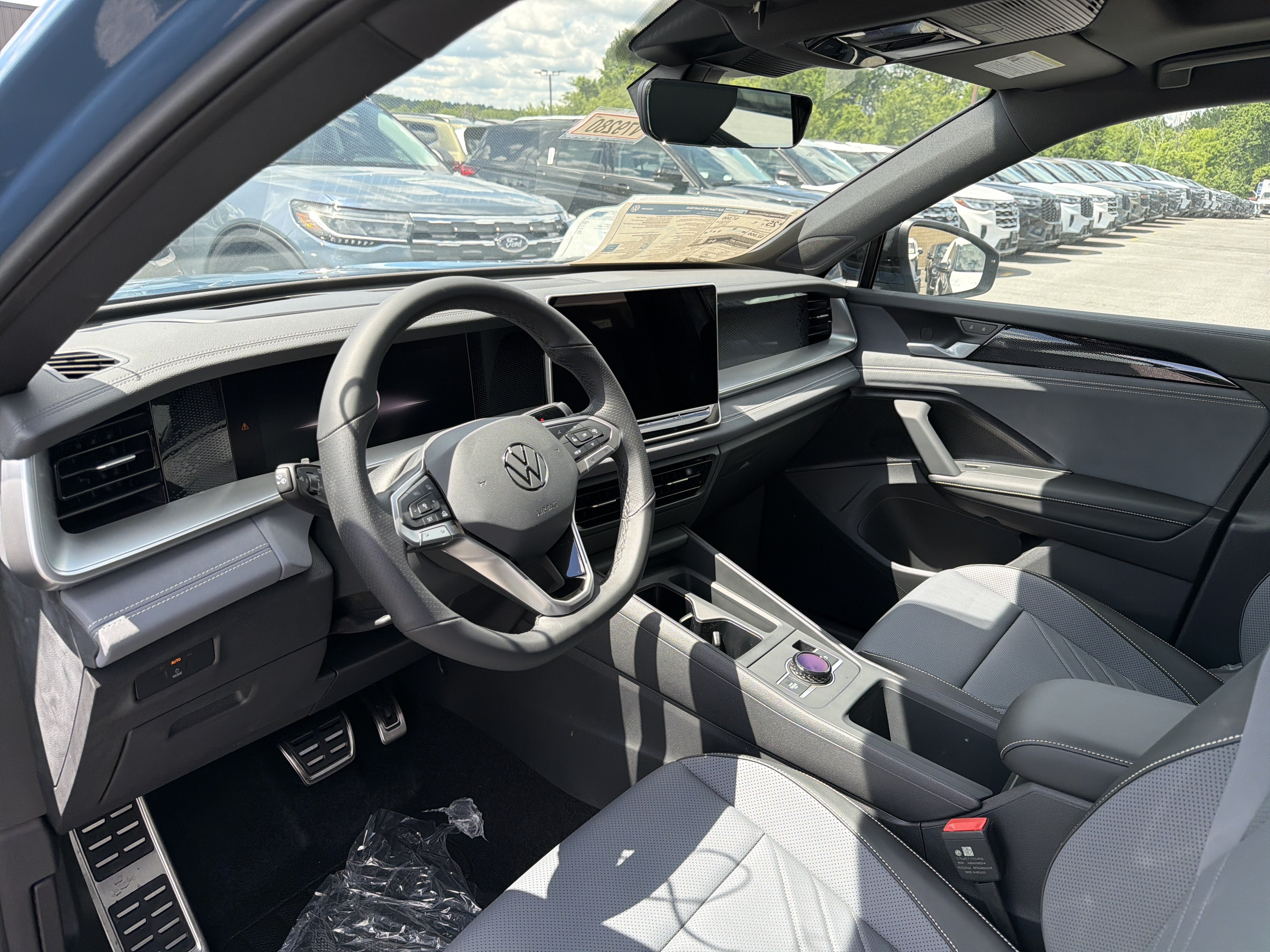 2026 Volkswagen Tiguan SE R-Line Black 4MOTION