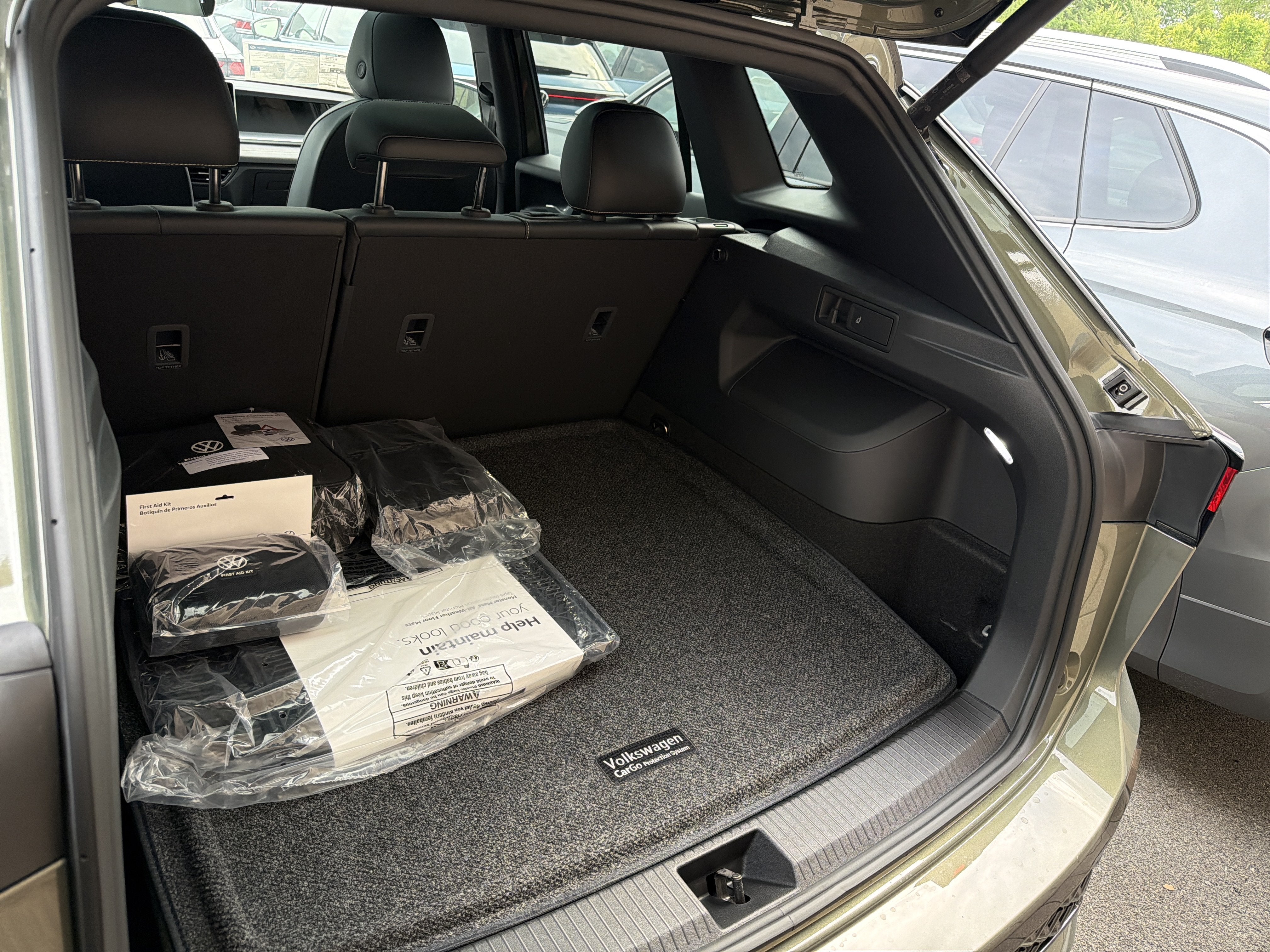 2026 Volkswagen Tiguan SE R-Line Black 4MOTION