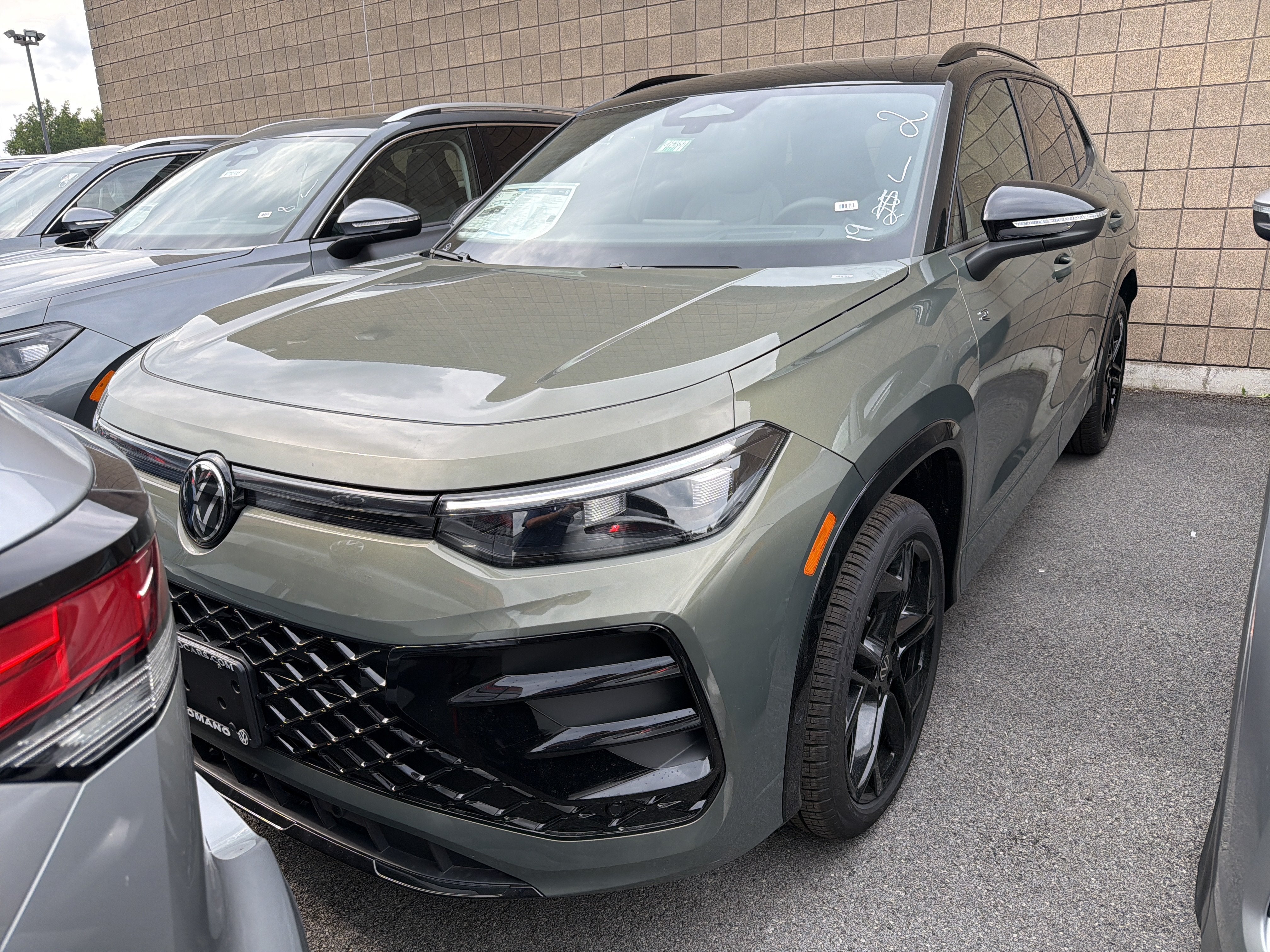 2026 Volkswagen Tiguan SE R-Line Black 4MOTION