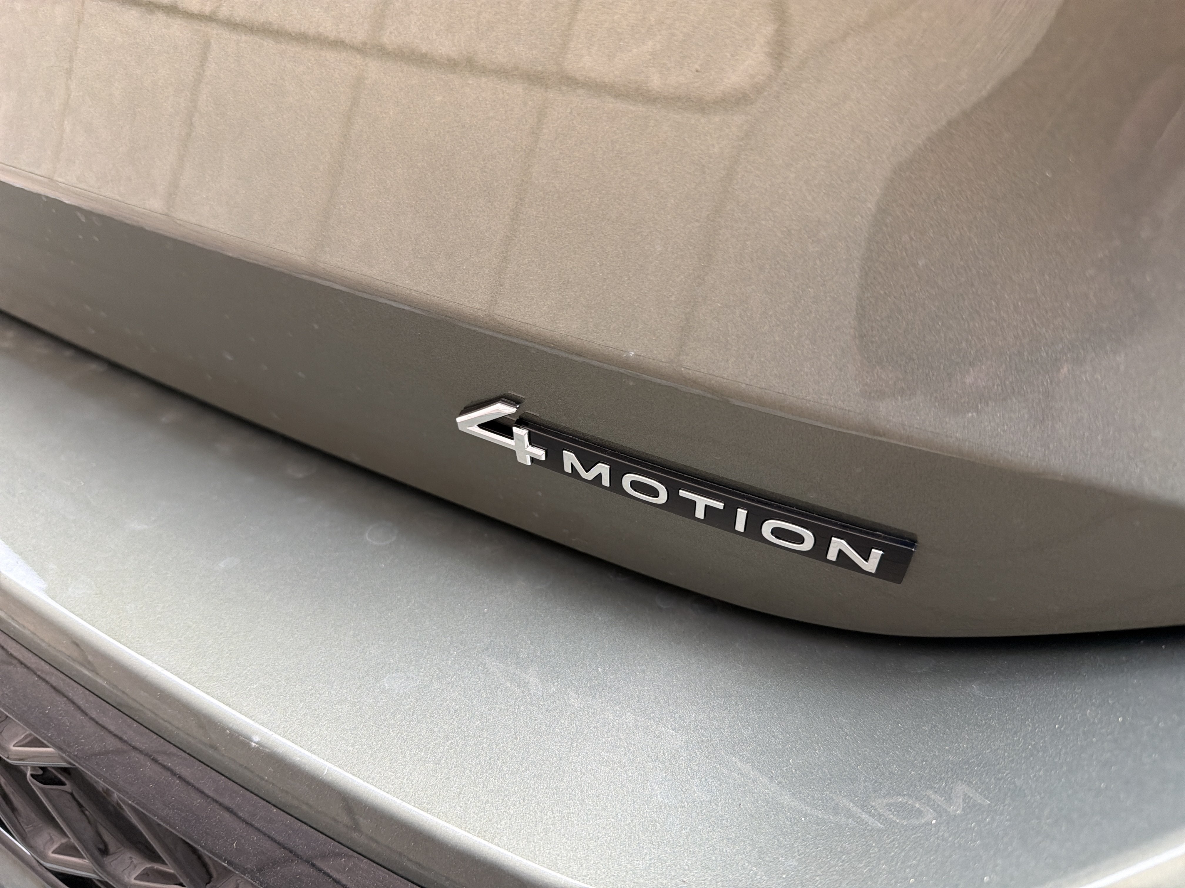 2026 Volkswagen Tiguan SE R-Line Black 4MOTION