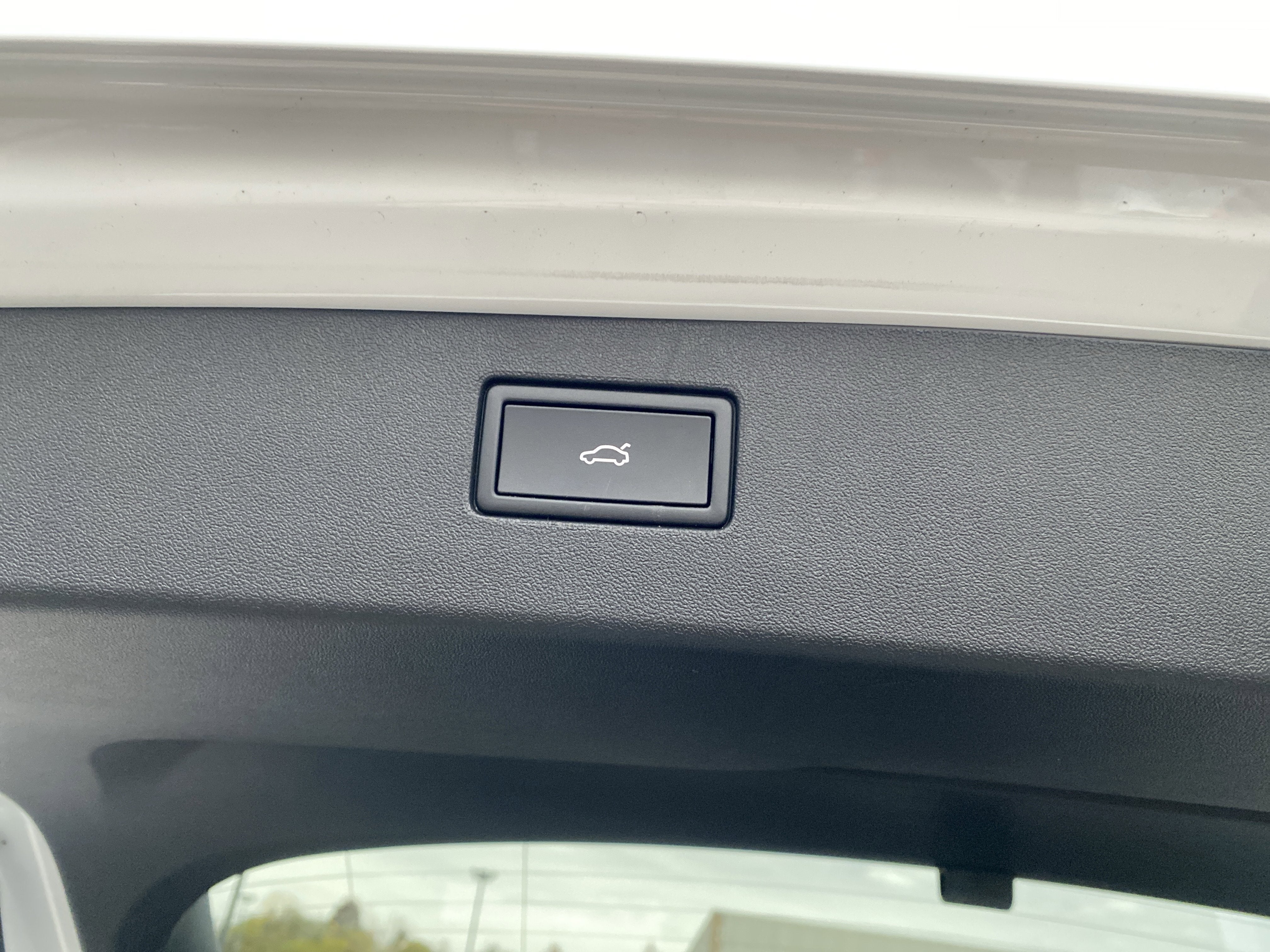 2025 Volkswagen Tiguan 2.0T SE R-Line Black 4MOTION