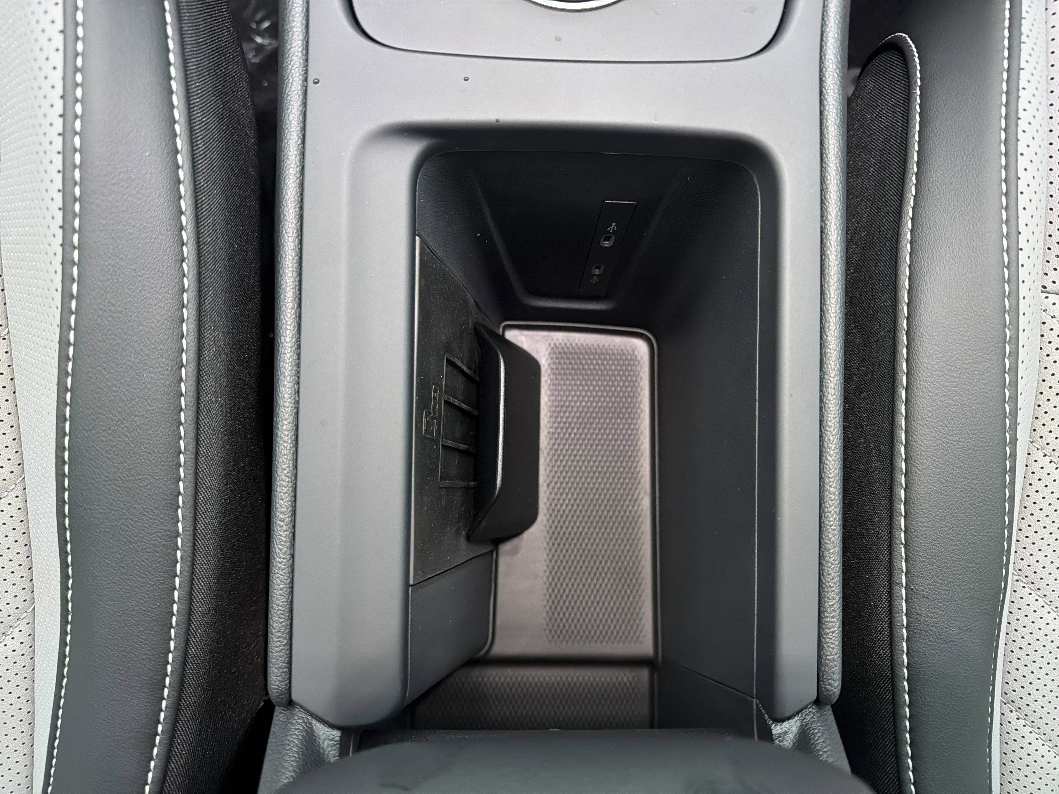 2026 Volkswagen Tiguan 2.0T SE R-Line Black 4MOTION