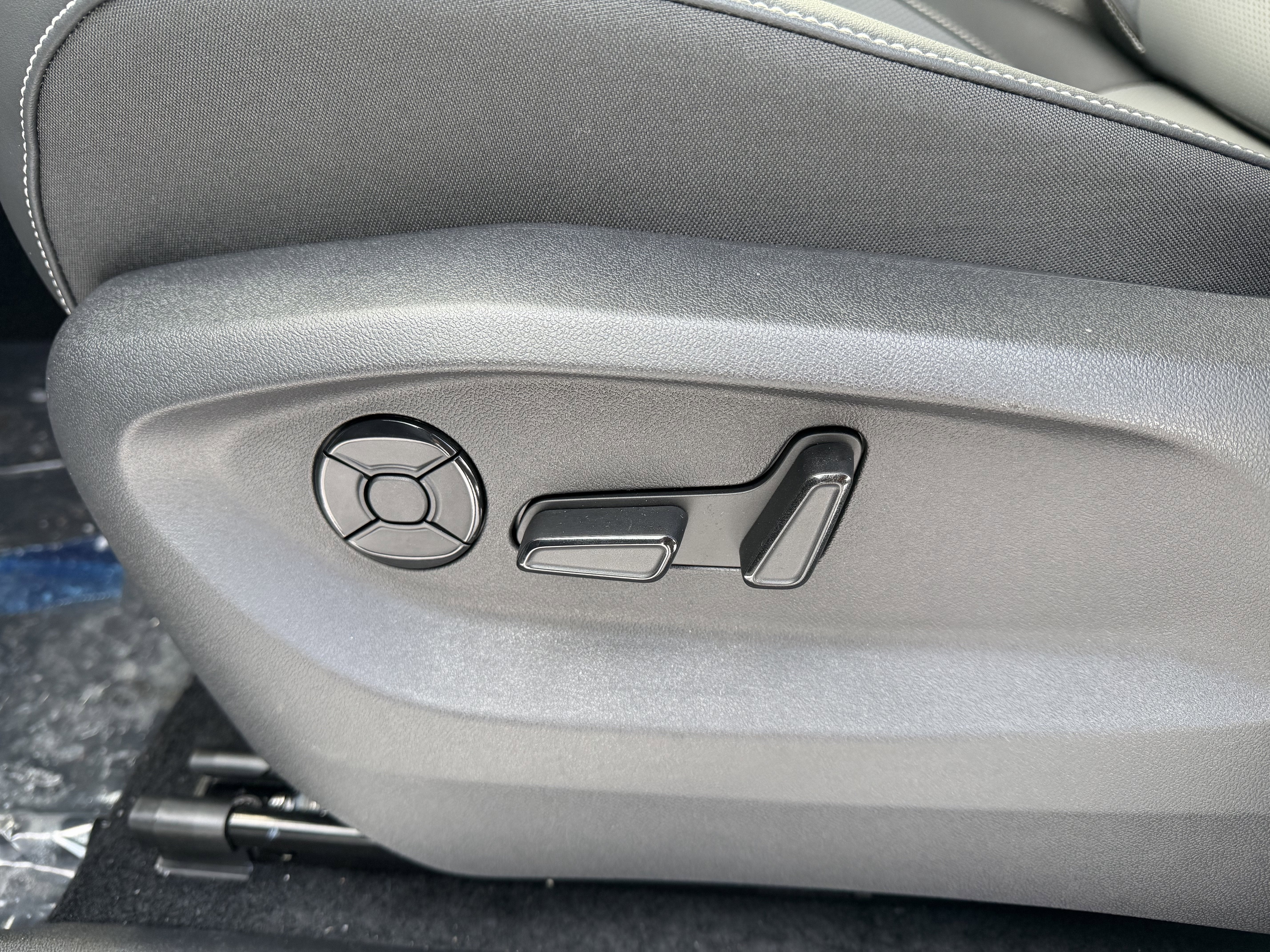 2026 Volkswagen Tiguan 2.0T SE 4MOTION