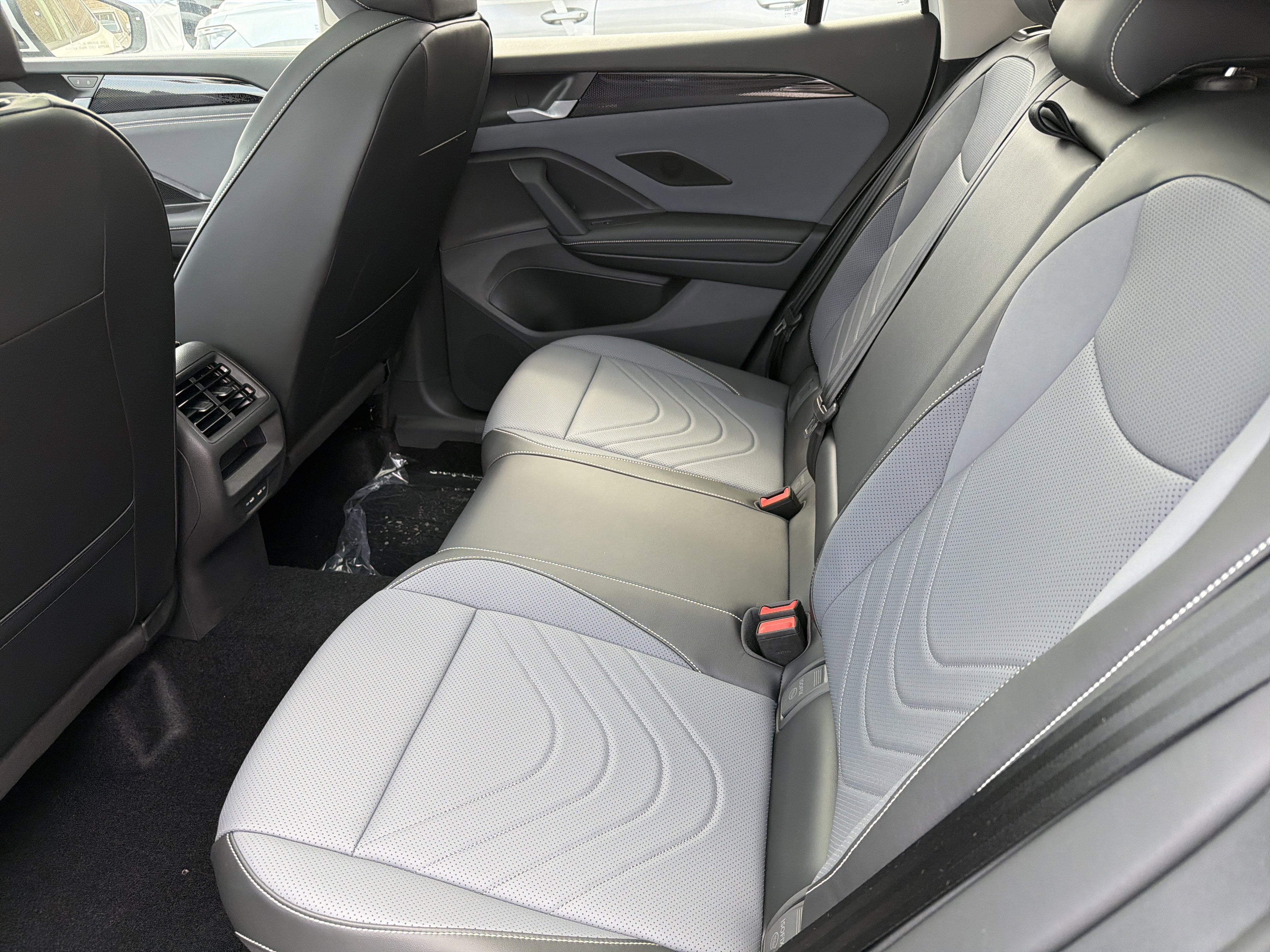 2026 Volkswagen Tiguan SE 4MOTION