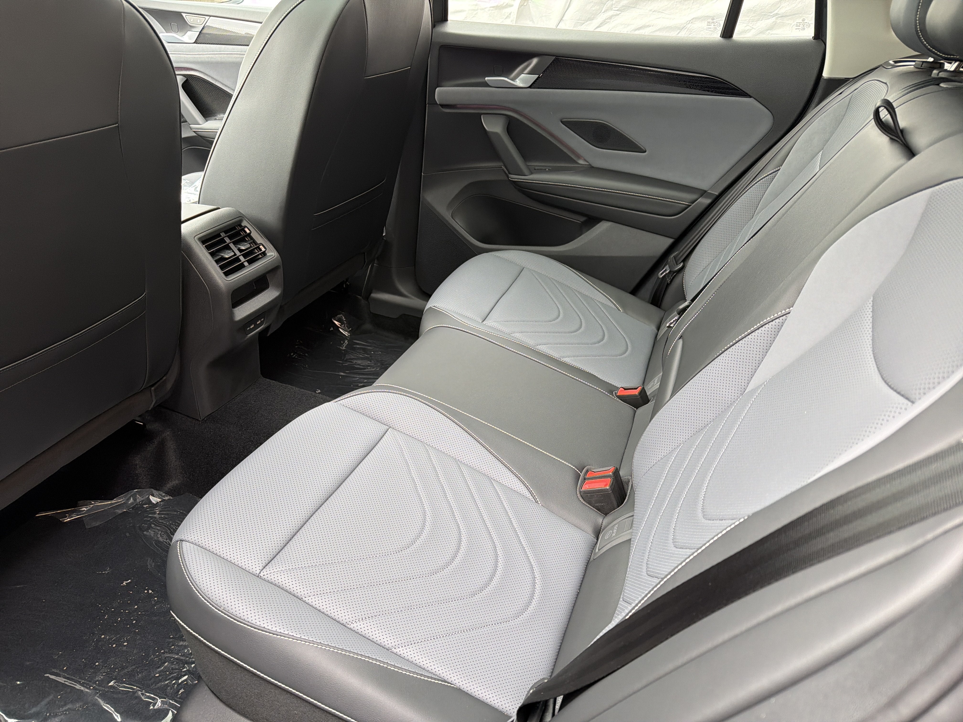 2026 Volkswagen Tiguan SE 4MOTION