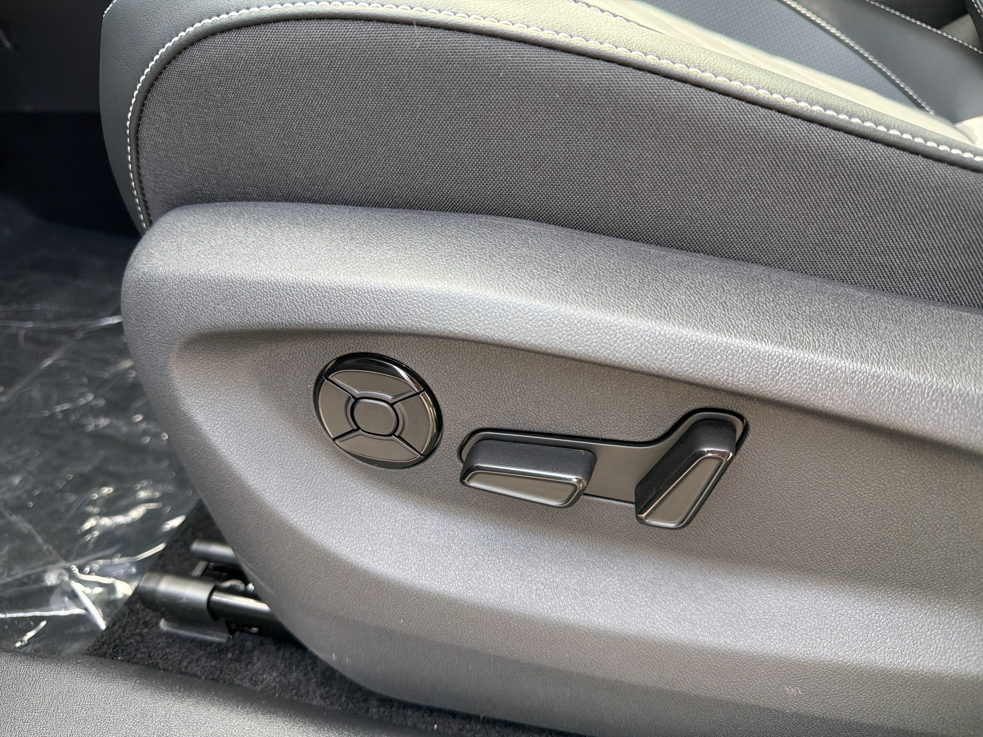 2026 Volkswagen Tiguan SE 4MOTION