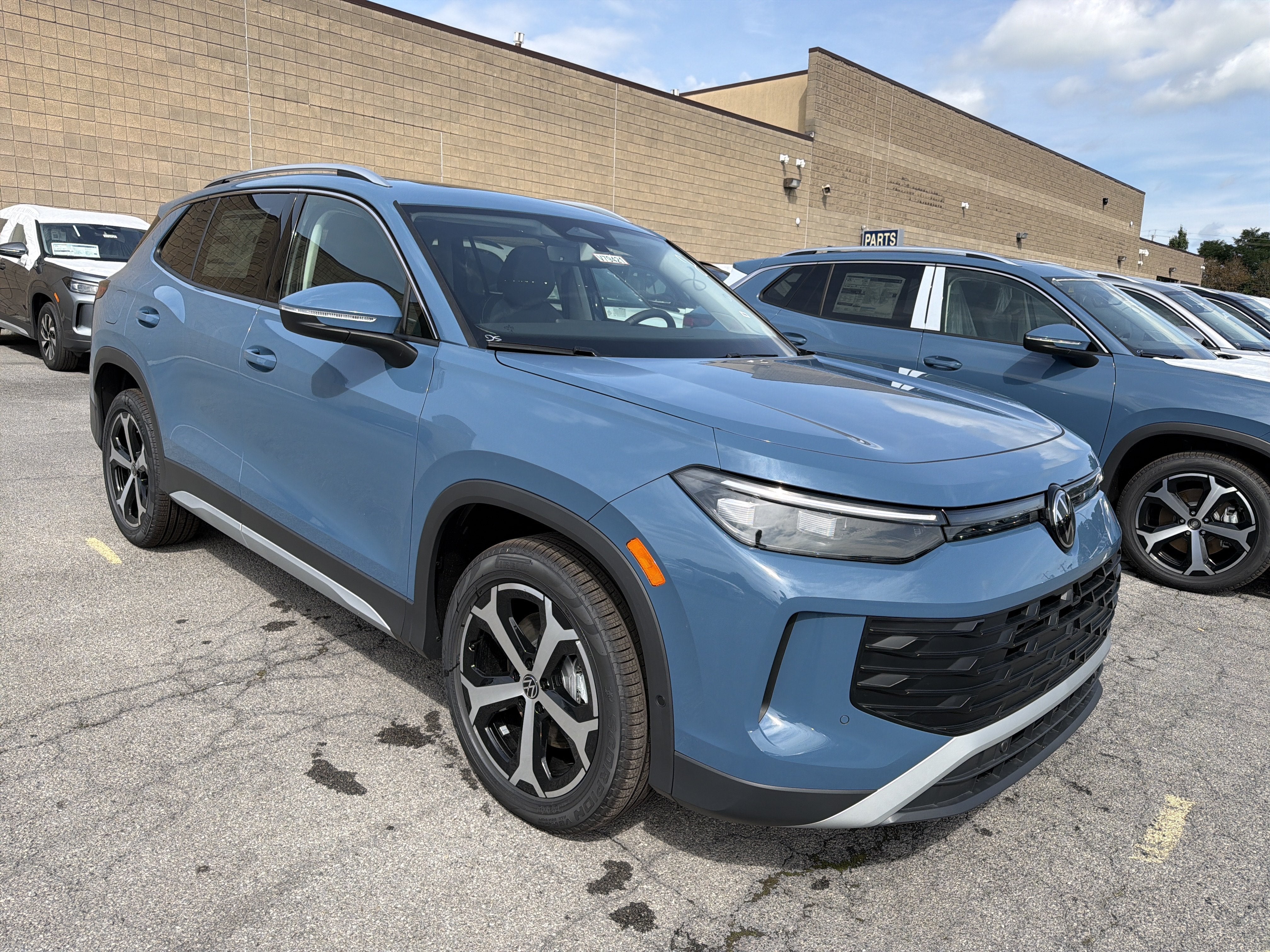 2026 Volkswagen Tiguan SE 4MOTION