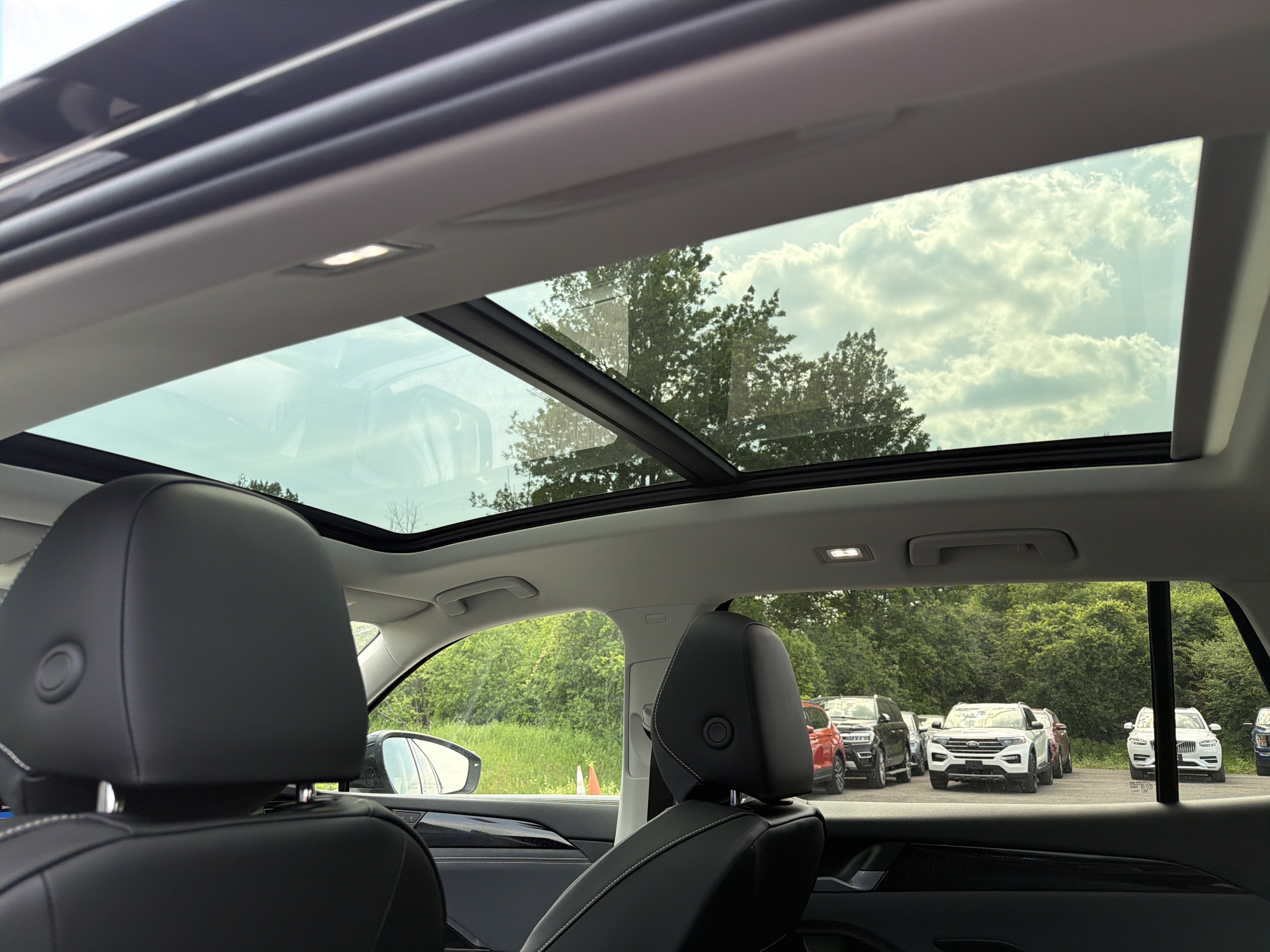 2026 Volkswagen Tiguan SE 4MOTION