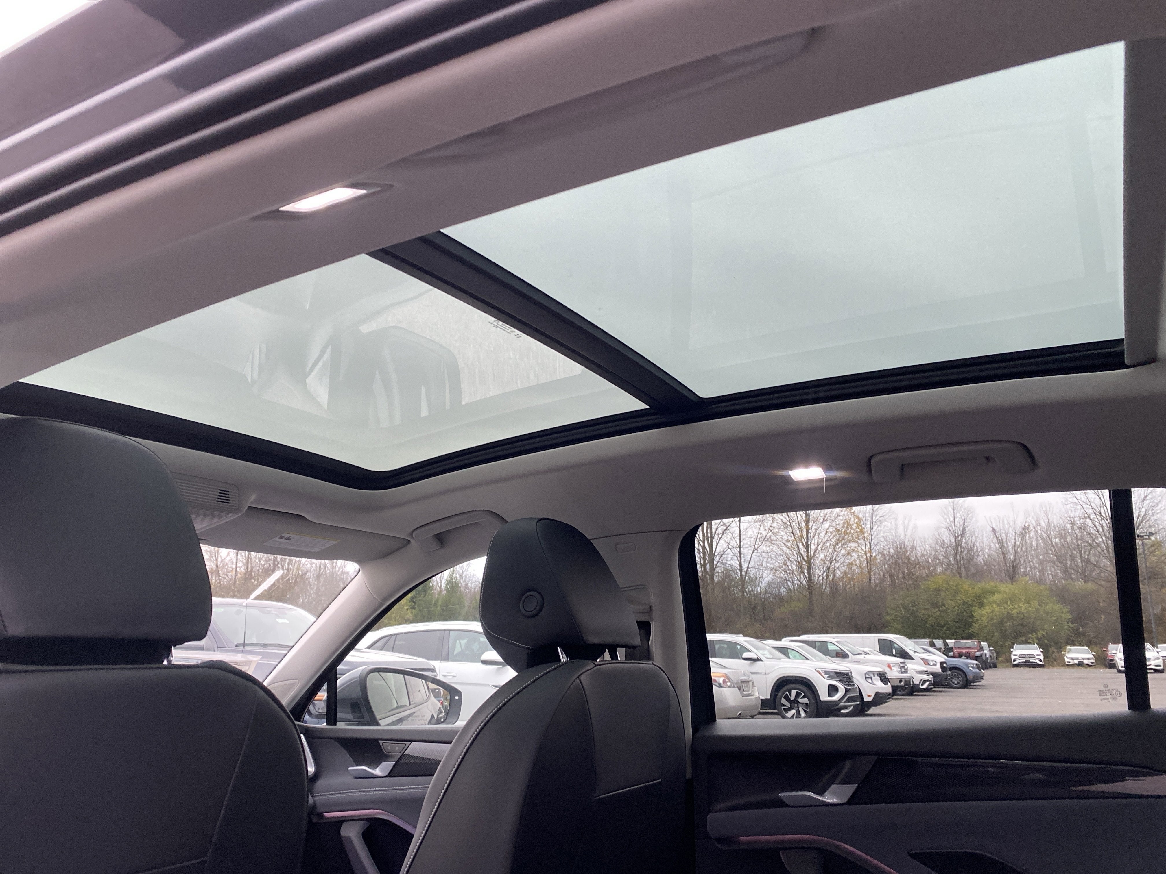 2025 Volkswagen Tiguan 2.0T SE 4MOTION