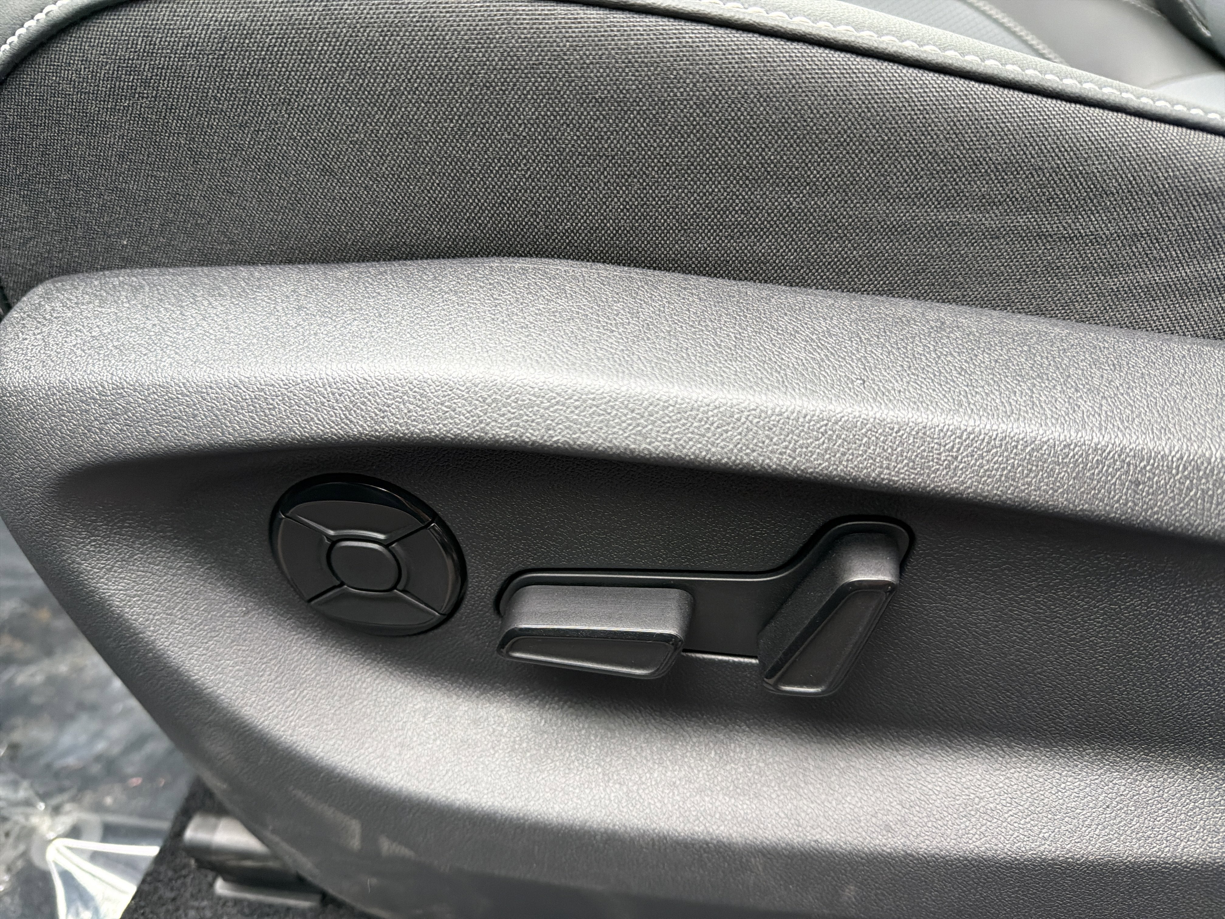 2026 Volkswagen Tiguan 2.0T SE 4MOTION