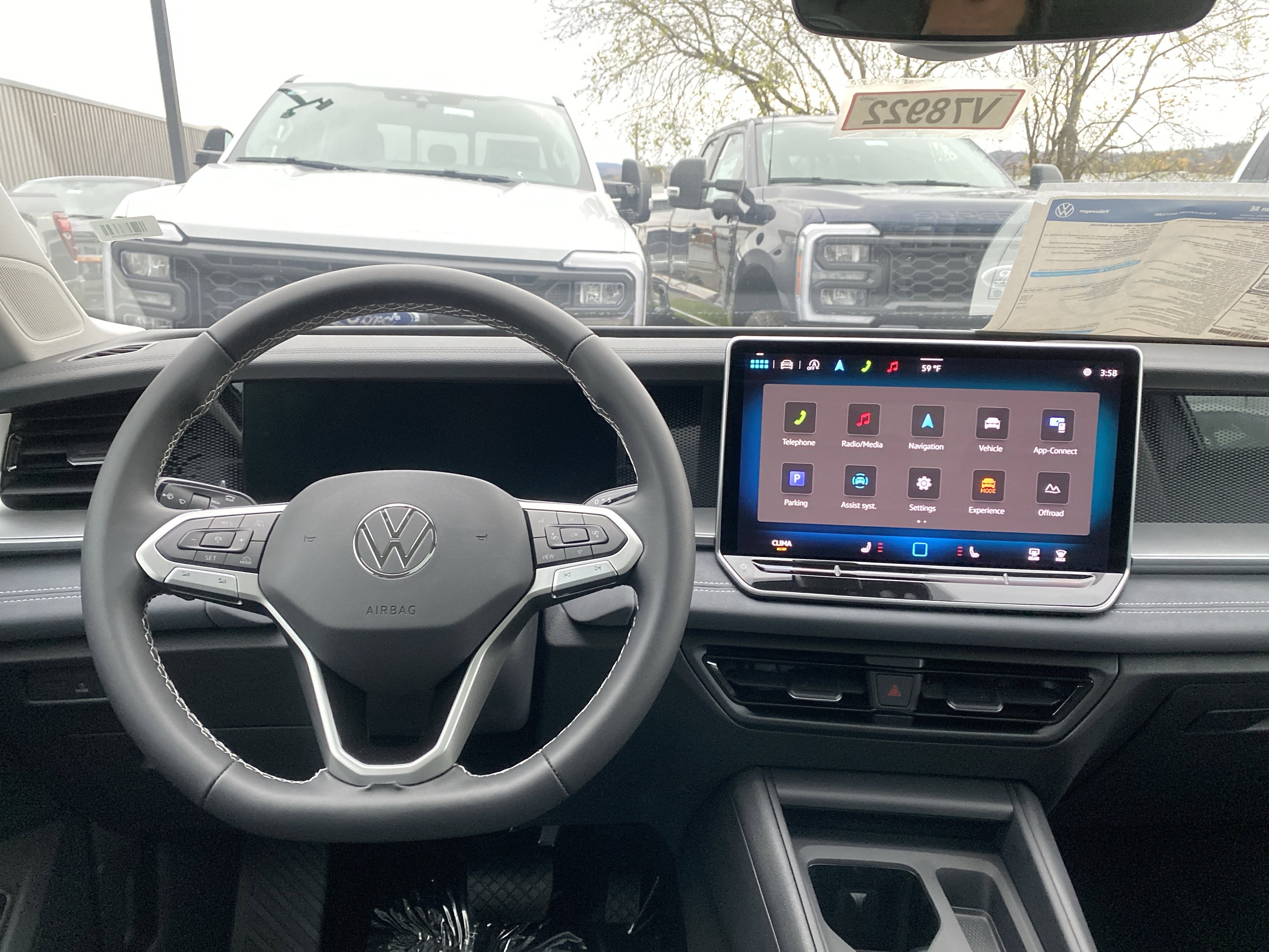 2025 Volkswagen Tiguan 2.0T SE 4MOTION